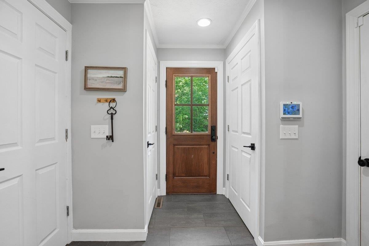 Bedford, New Hampshire, 03110, United States, 5 Bedrooms Bedrooms, ,6 BathroomsBathrooms,Residential,Pending,2051967