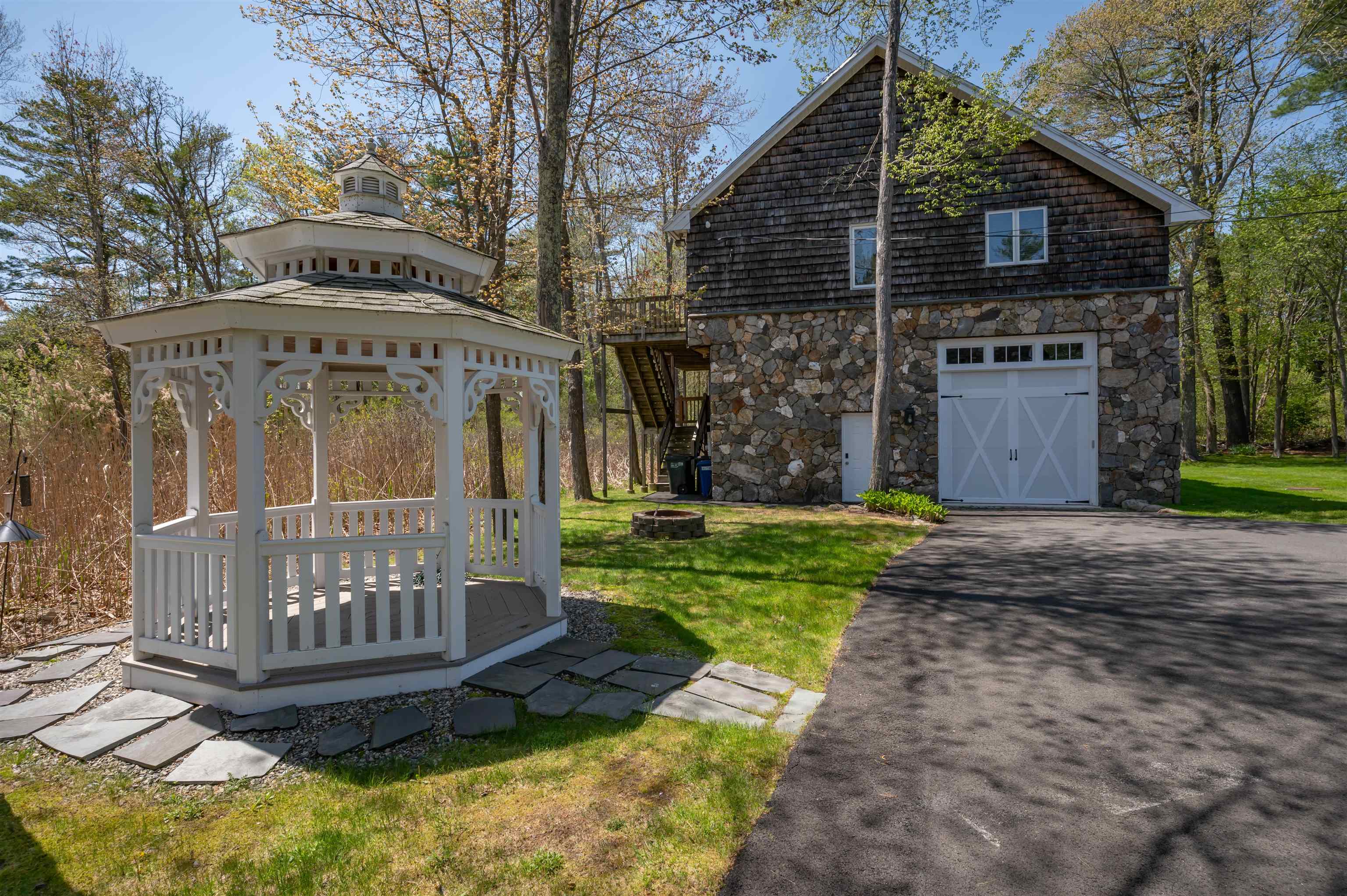 Hampton Falls, New Hampshire, 03844, United States, 7 Bedrooms Bedrooms, ,7 BathroomsBathrooms,Residential,Active,1820328