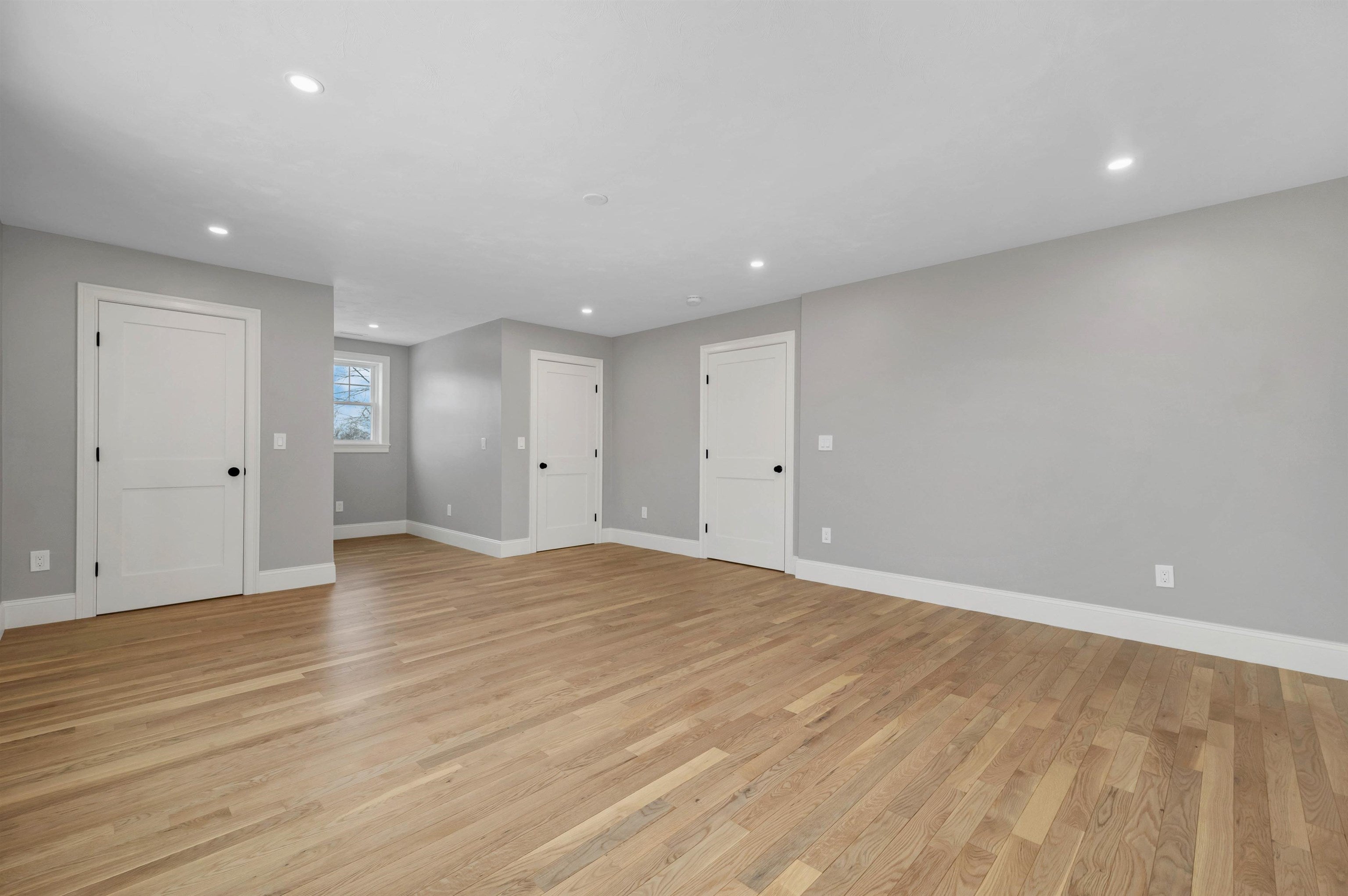 Meredith, New Hampshire, 03253, United States, 4 Bedrooms Bedrooms, ,5 BathroomsBathrooms,Residential,Active,1970998