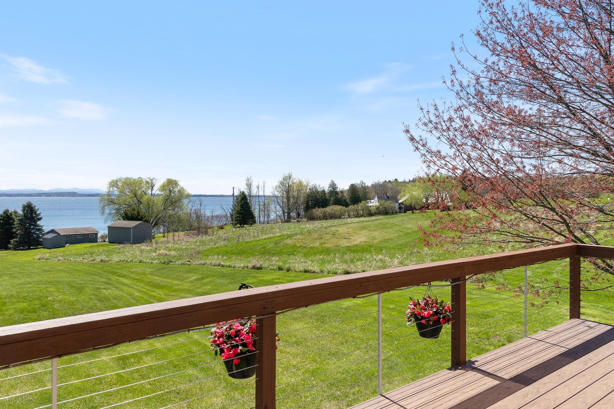 South Hero, Vermont, 05486, United States, 3 Bedrooms Bedrooms, ,5 BathroomsBathrooms,Residential,Active,2045566