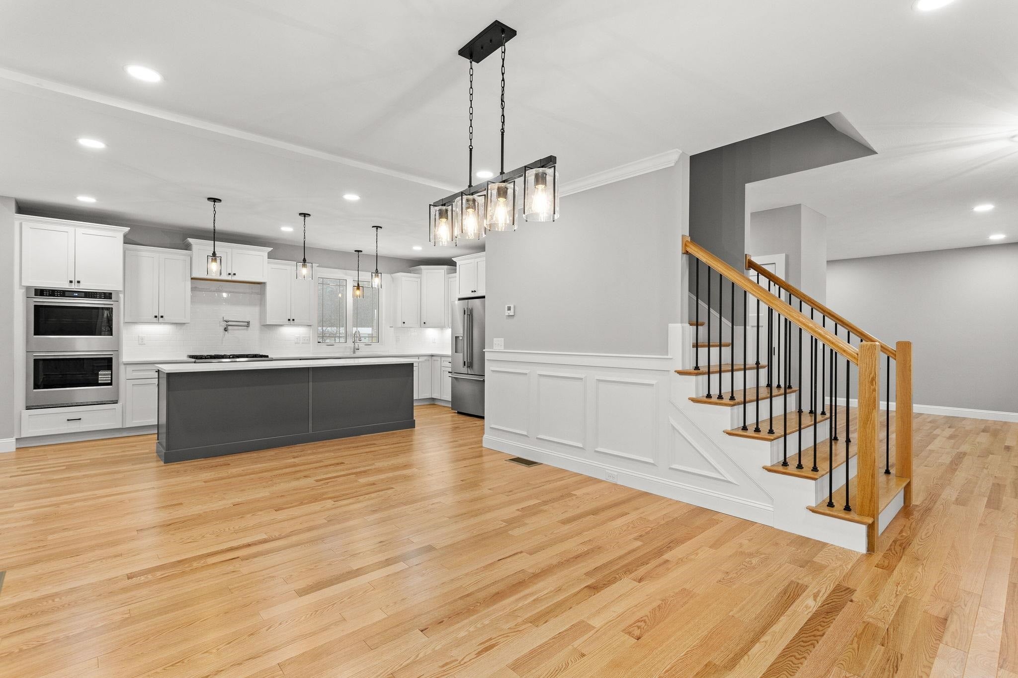 Auburn, New Hampshire, 03032, United States, 4 Bedrooms Bedrooms, ,4 BathroomsBathrooms,Residential,Active,2001063