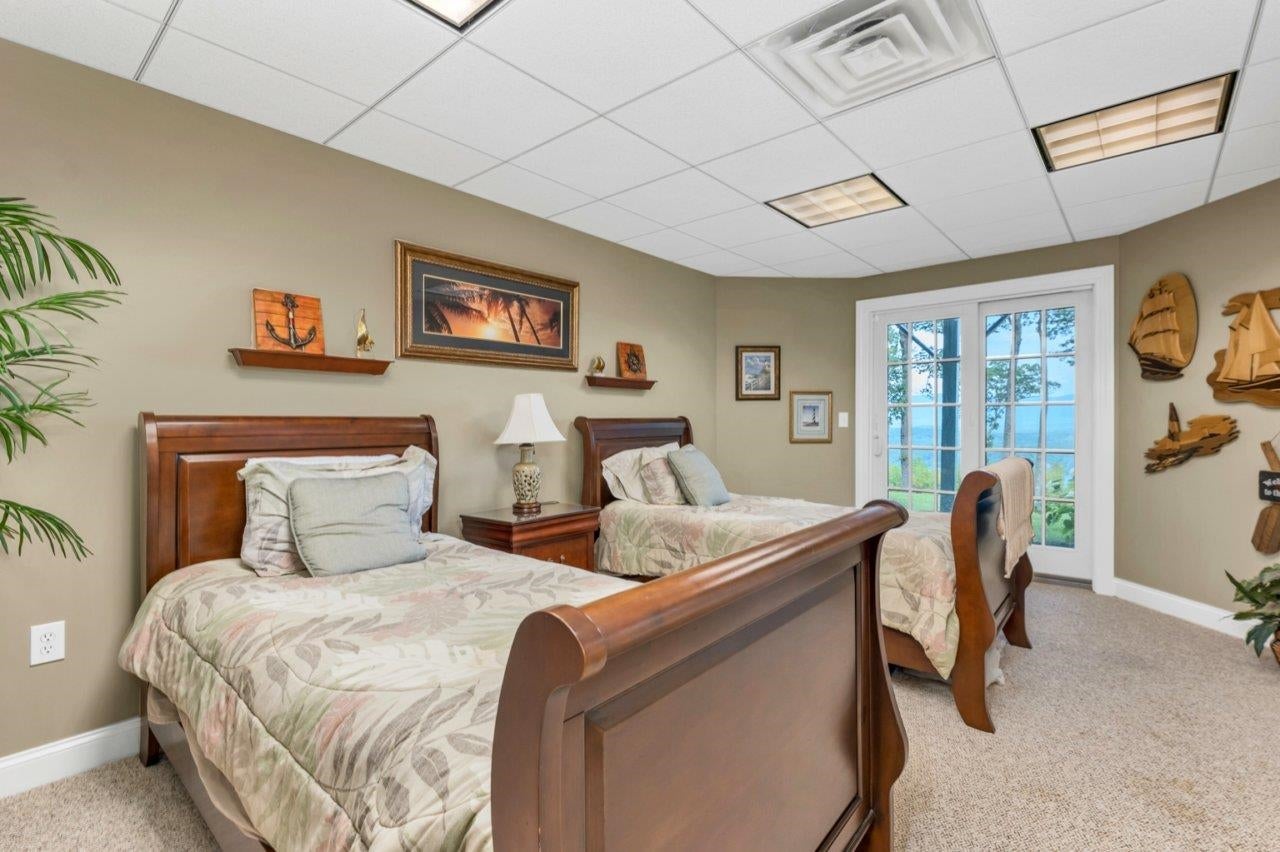 Center Harbor, New Hampshire, 03226, United States, 4 Bedrooms Bedrooms, ,5 BathroomsBathrooms,Residential,Active,1904713