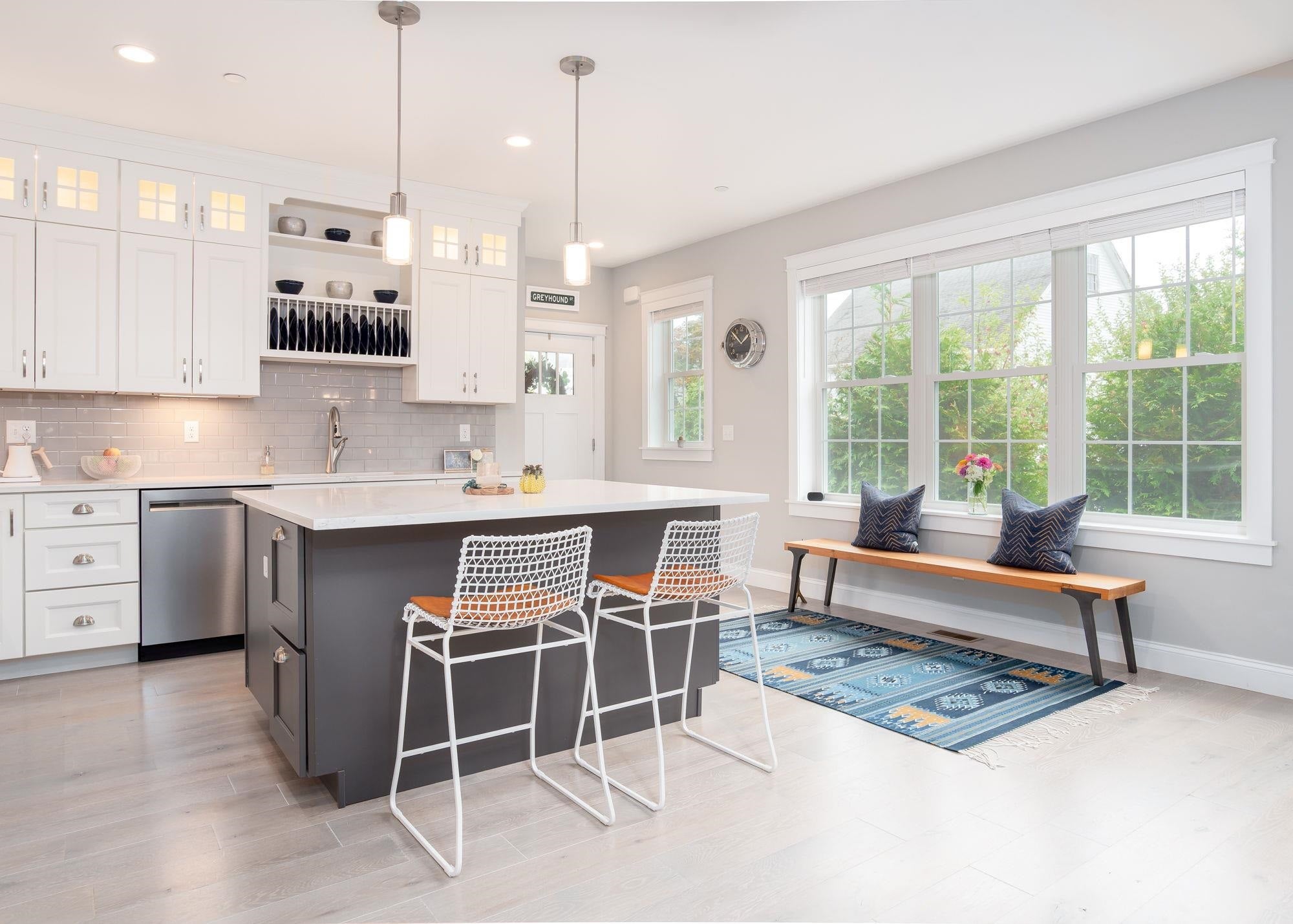 Portsmouth, New Hampshire, 03801, United States, 3 Bedrooms Bedrooms, ,3 BathroomsBathrooms,Residential,Active,1941372