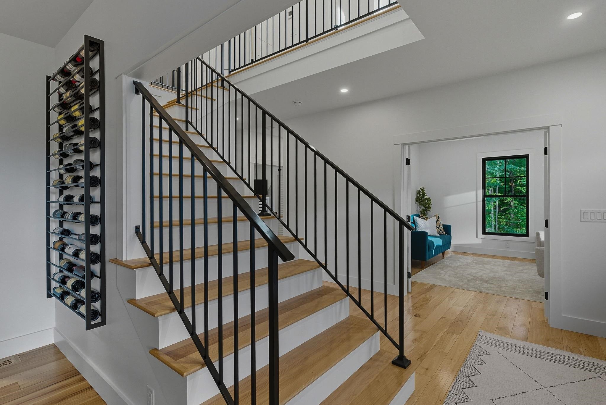 Hollis, New Hampshire, 03049, United States, 4 Bedrooms Bedrooms, ,3 BathroomsBathrooms,Residential,Active,1945249