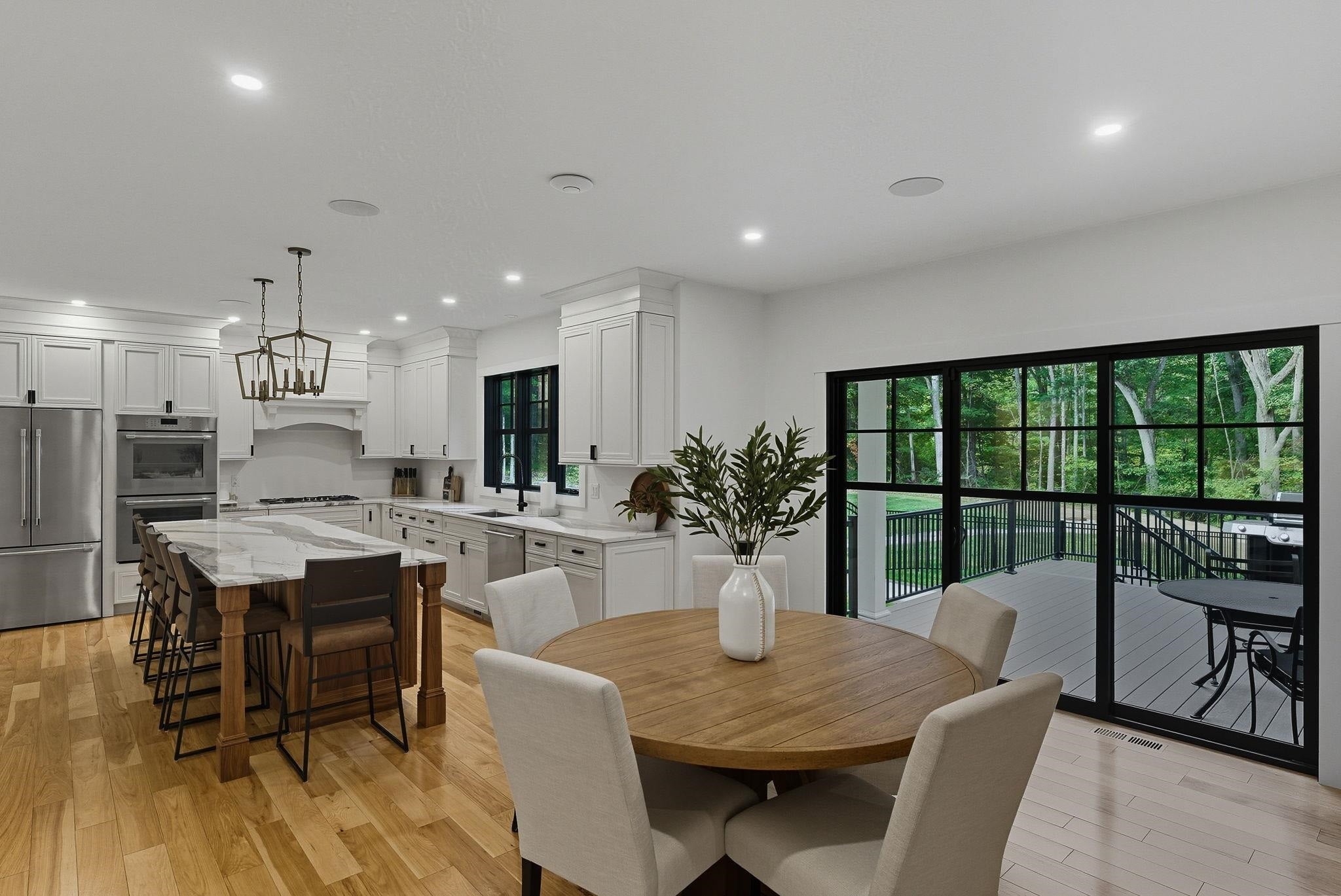 Hollis, New Hampshire, 03049, United States, 4 Bedrooms Bedrooms, ,3 BathroomsBathrooms,Residential,Active,1945249