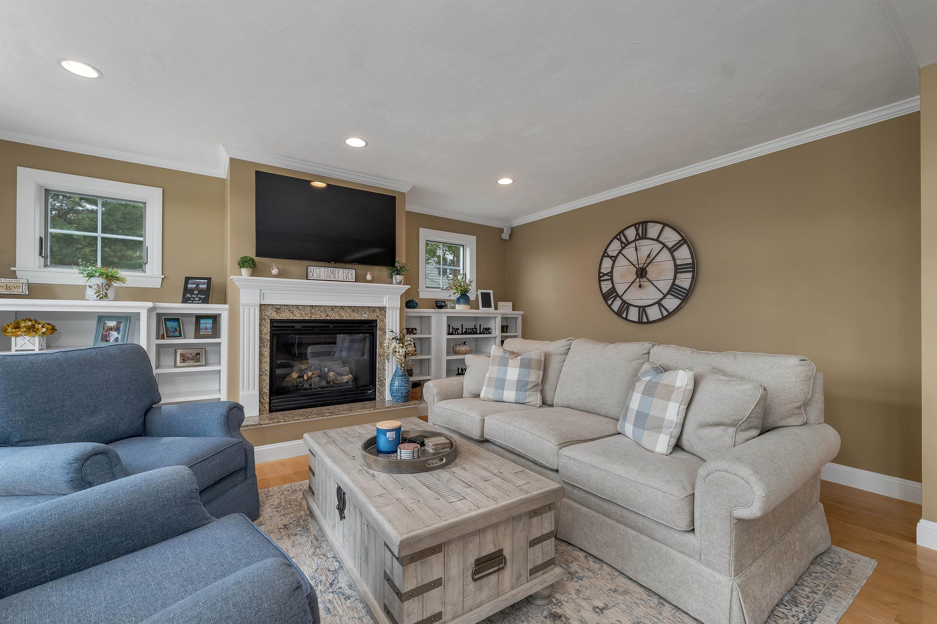 Laconia, New Hampshire, 03246, United States, 5 Bedrooms Bedrooms, ,4 BathroomsBathrooms,Residential,Active,1964500