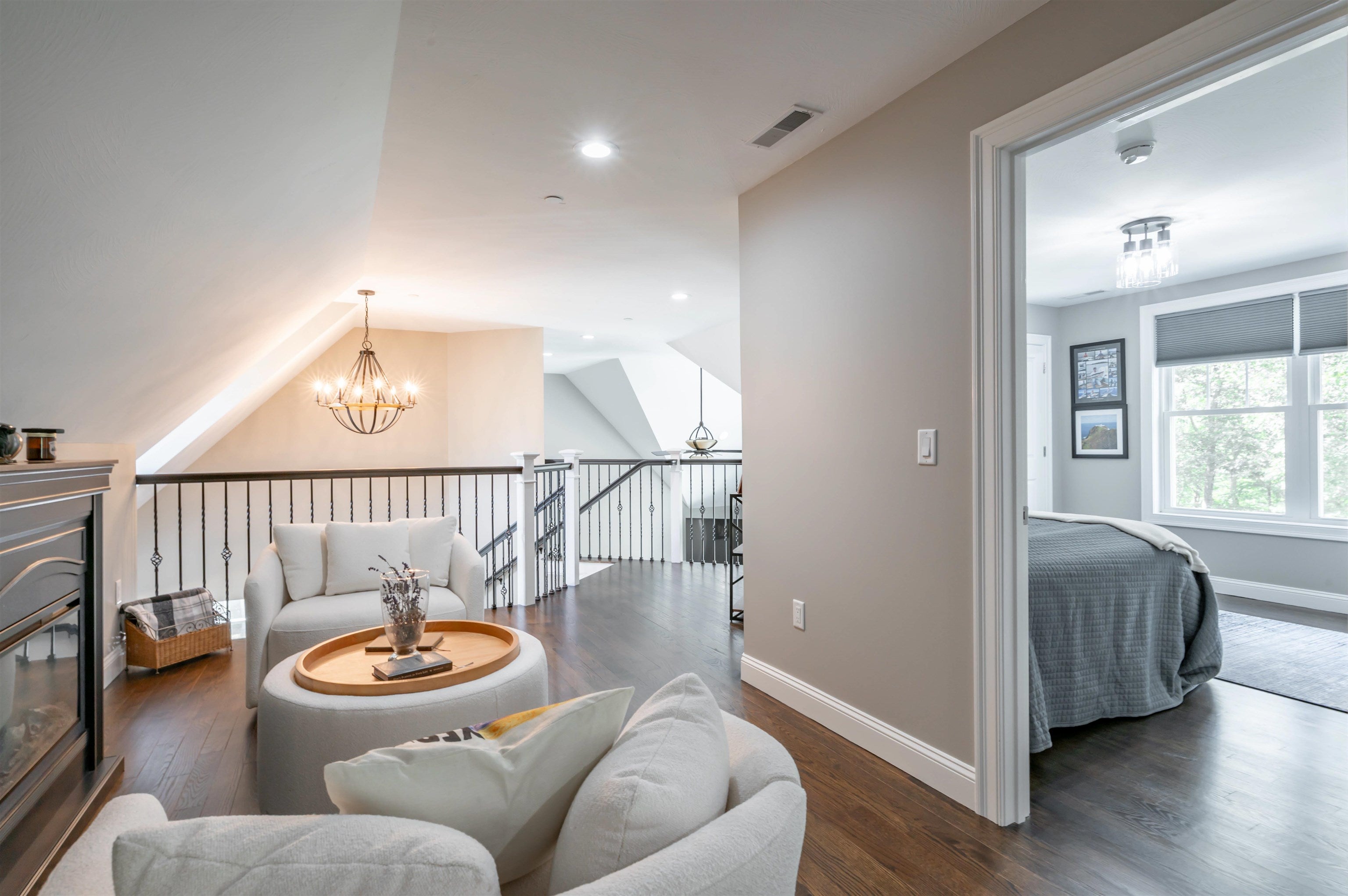Hollis, New Hampshire, 03049, United States, 4 Bedrooms Bedrooms, ,3 BathroomsBathrooms,Residential,Active,1927665