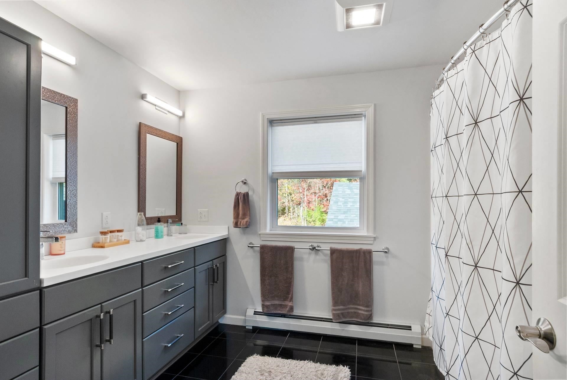 Plainfield, New Hampshire, 03781, United States, 4 Bedrooms Bedrooms, ,4 BathroomsBathrooms,Residential,Active,1966018