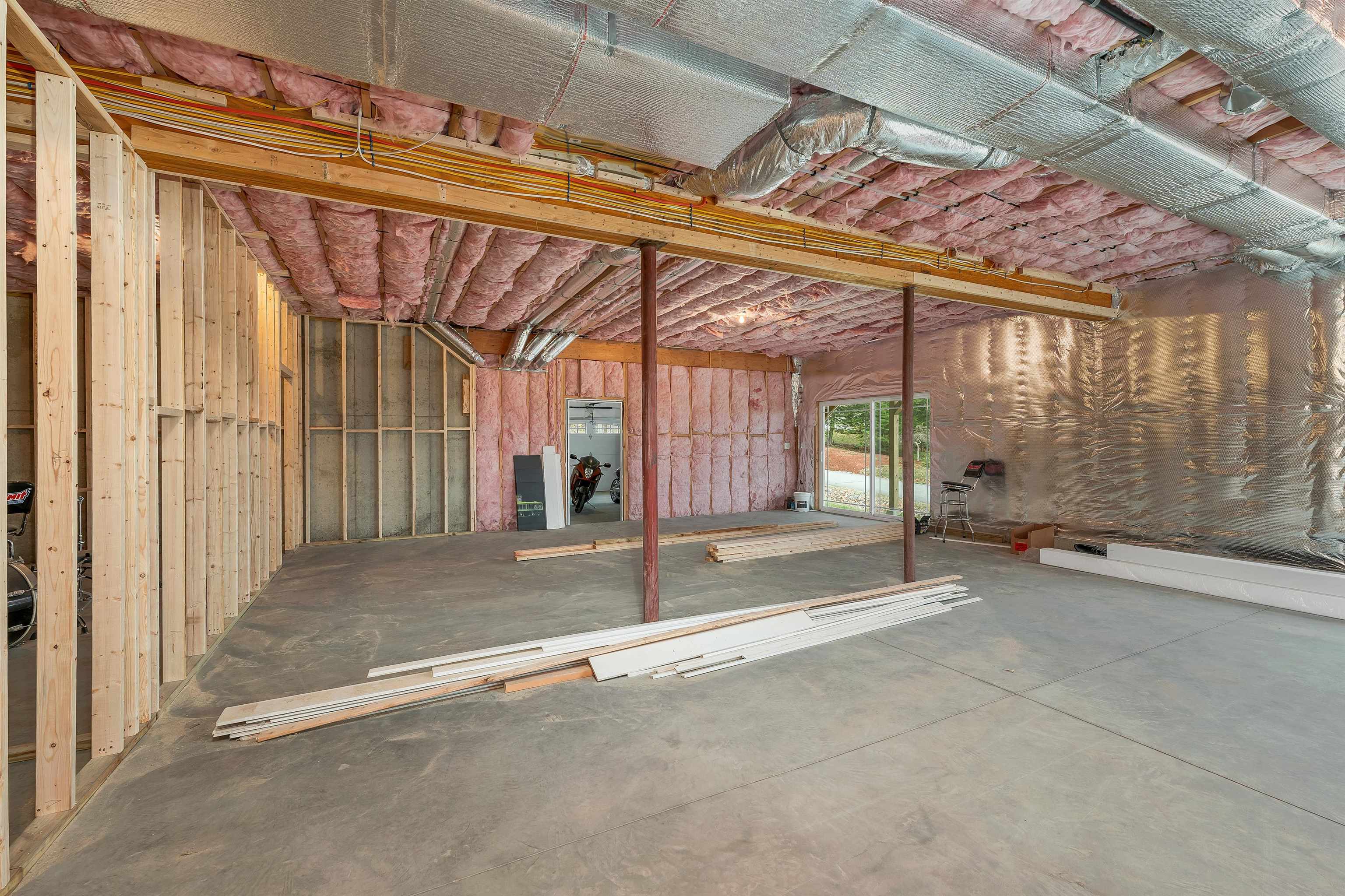 Laconia, New Hampshire, 03246, United States, 4 Bedrooms Bedrooms, ,4 BathroomsBathrooms,Residential,Active,1985603