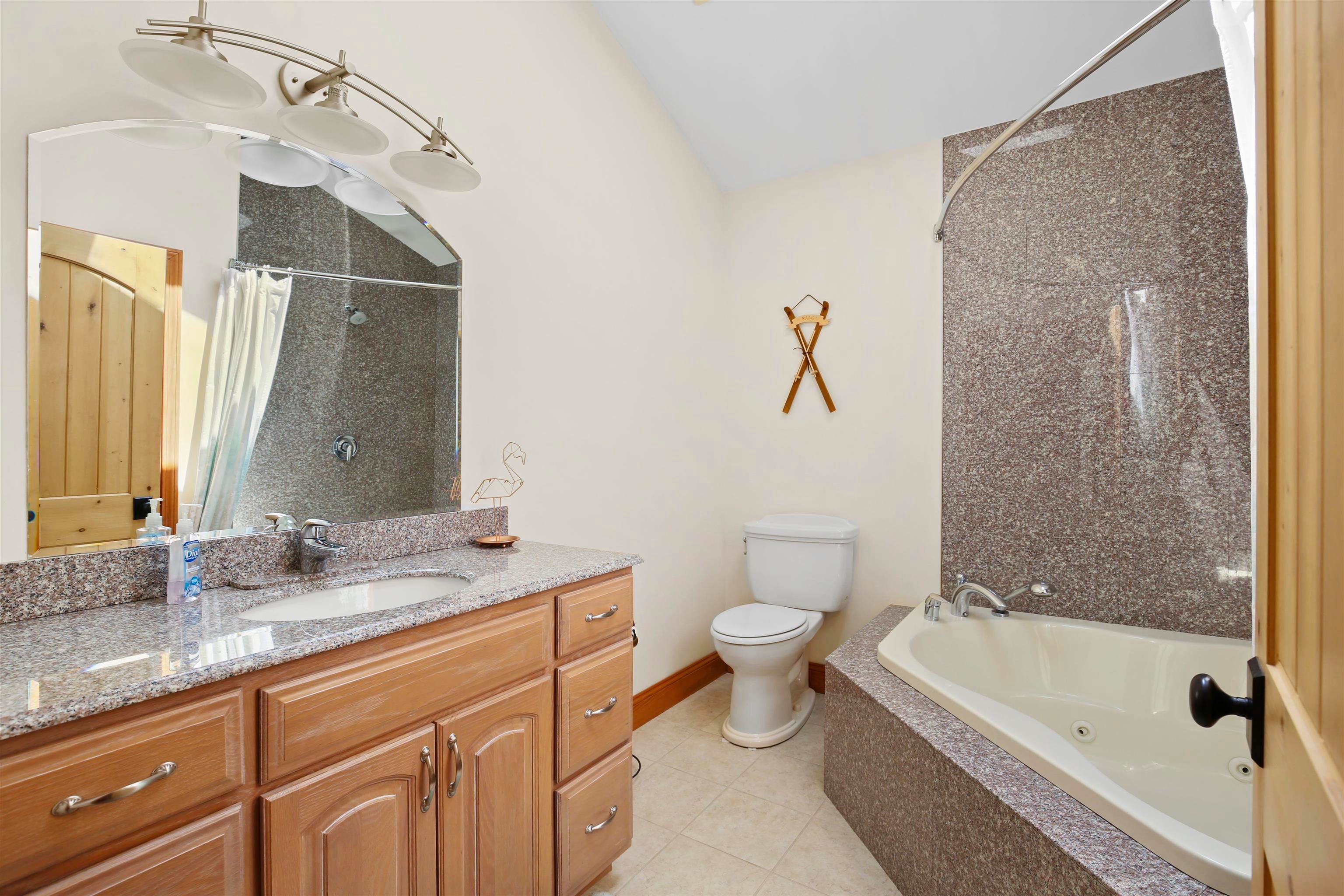 Killington, Vermont, 05751, United States, 3 Bedrooms Bedrooms, ,3 BathroomsBathrooms,Residential,Active,1884979