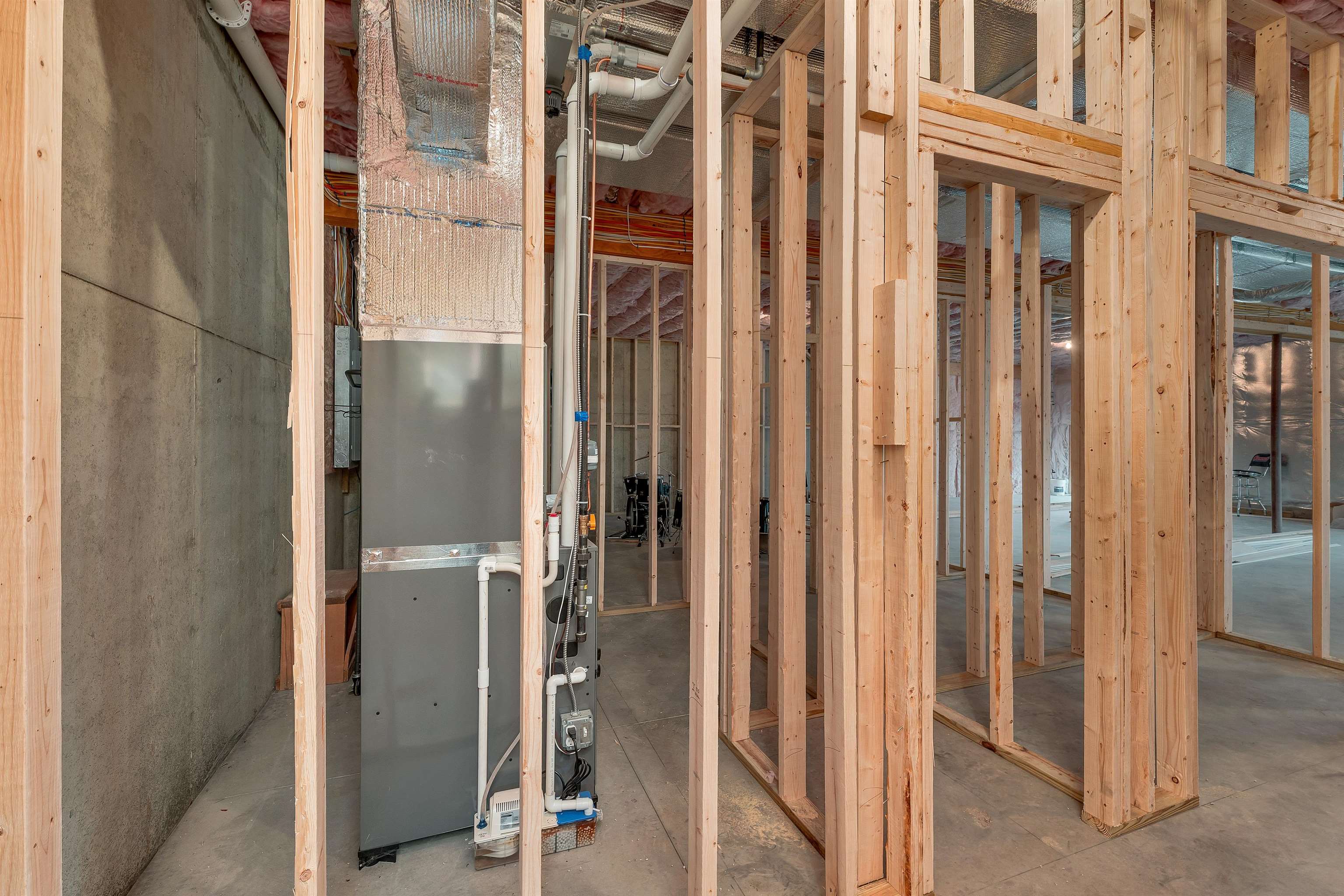 Laconia, New Hampshire, 03246, United States, 4 Bedrooms Bedrooms, ,4 BathroomsBathrooms,Residential,Active,1985603