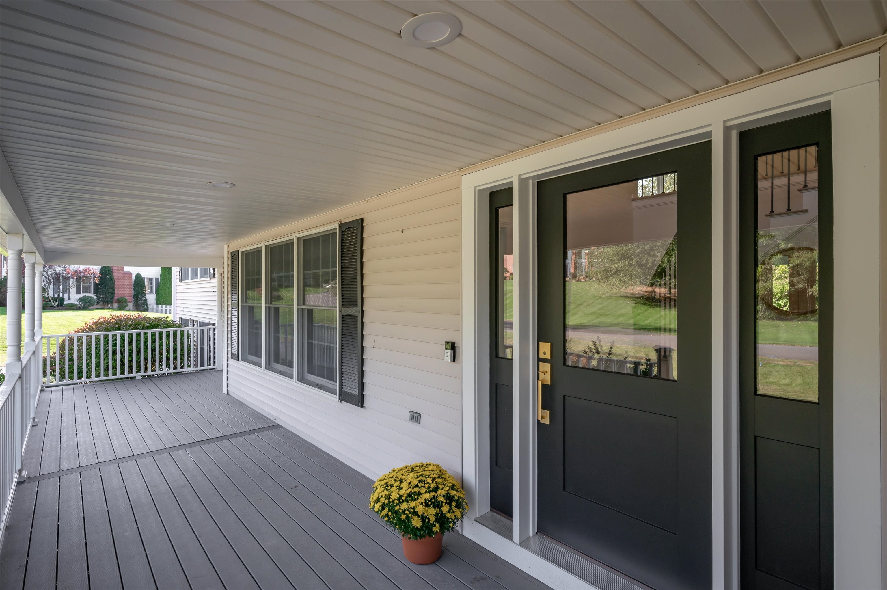 Salem, New Hampshire, 03079, United States, 4 Bedrooms Bedrooms, ,4 BathroomsBathrooms,Residential,Active,1953671