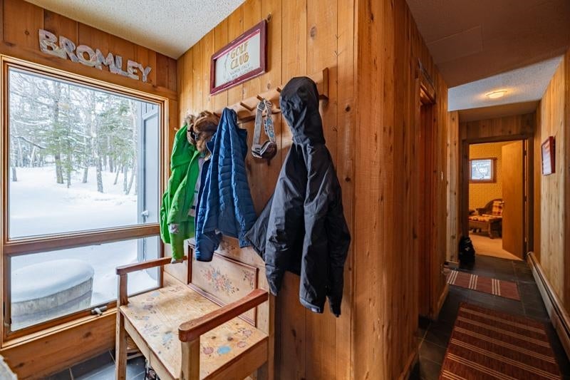 Peru, Vermont, 05152, United States, 5 Bedrooms Bedrooms, ,5 BathroomsBathrooms,Residential,Active,2014570