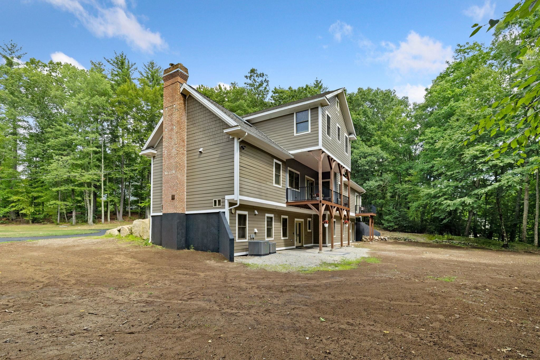Bedford, New Hampshire, 03110, United States, 7 Bedrooms Bedrooms, ,6 BathroomsBathrooms,Residential,Active,1703132