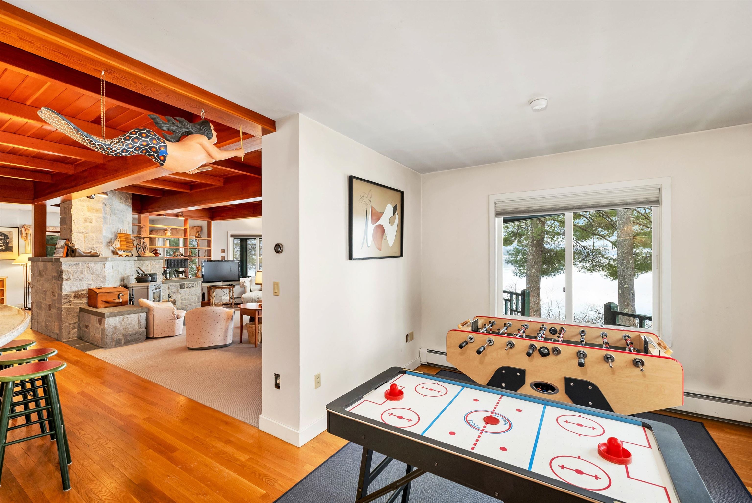 Hebron, New Hampshire, 03241, United States, 4 Bedrooms Bedrooms, ,4 BathroomsBathrooms,Residential,Pending,2009160