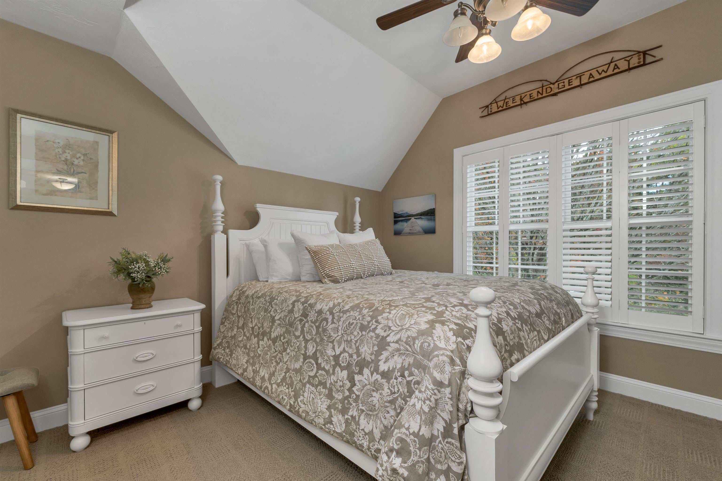 Laconia, New Hampshire, 03246, United States, 5 Bedrooms Bedrooms, ,4 BathroomsBathrooms,Residential,Active,1964500