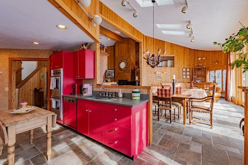 Peru, Vermont, 05152, United States, 5 Bedrooms Bedrooms, ,5 BathroomsBathrooms,Residential,Active,2014570