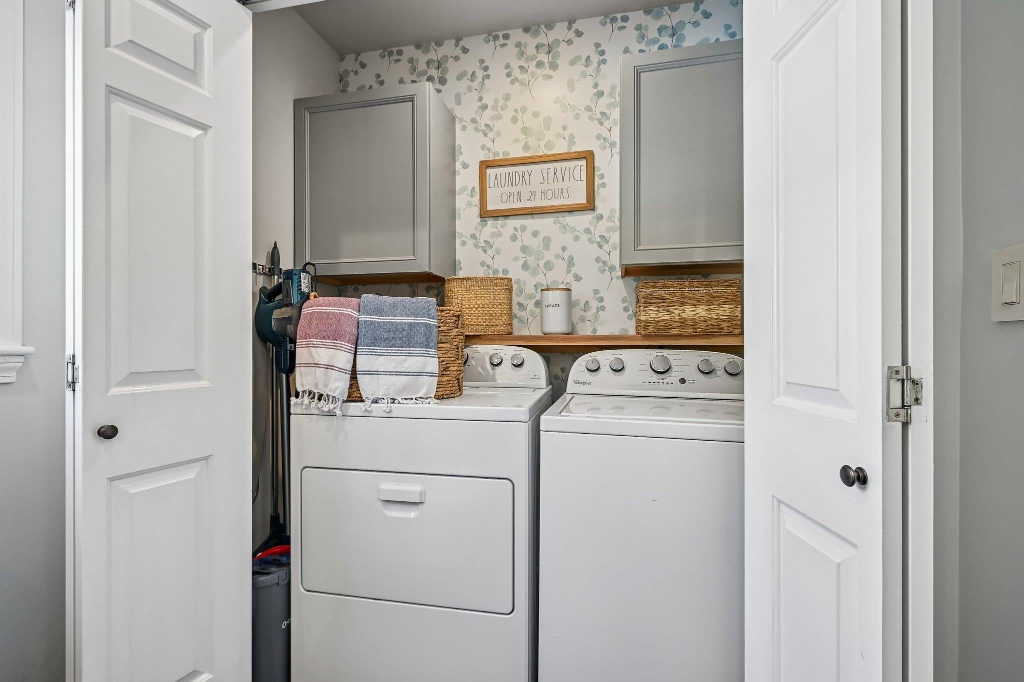 Windham, New Hampshire, 03087, United States, 4 Bedrooms Bedrooms, ,3 BathroomsBathrooms,Residential,Active,2044185