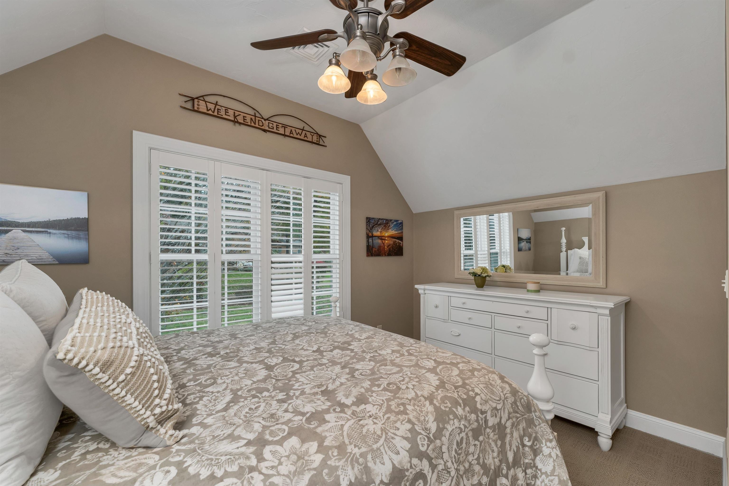 Laconia, New Hampshire, 03246, United States, 5 Bedrooms Bedrooms, ,4 BathroomsBathrooms,Residential,Active,1964500