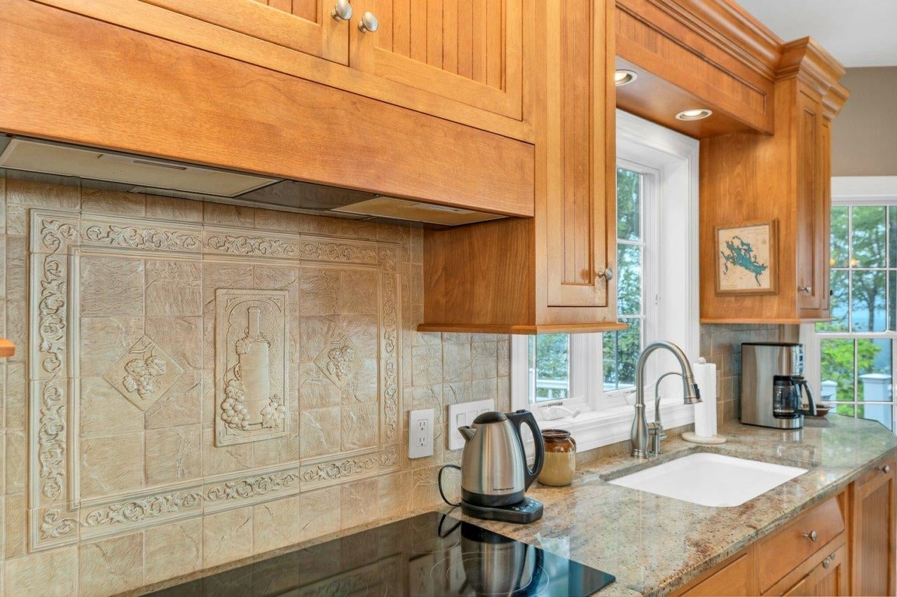 Center Harbor, New Hampshire, 03226, United States, 4 Bedrooms Bedrooms, ,5 BathroomsBathrooms,Residential,Active,1904713