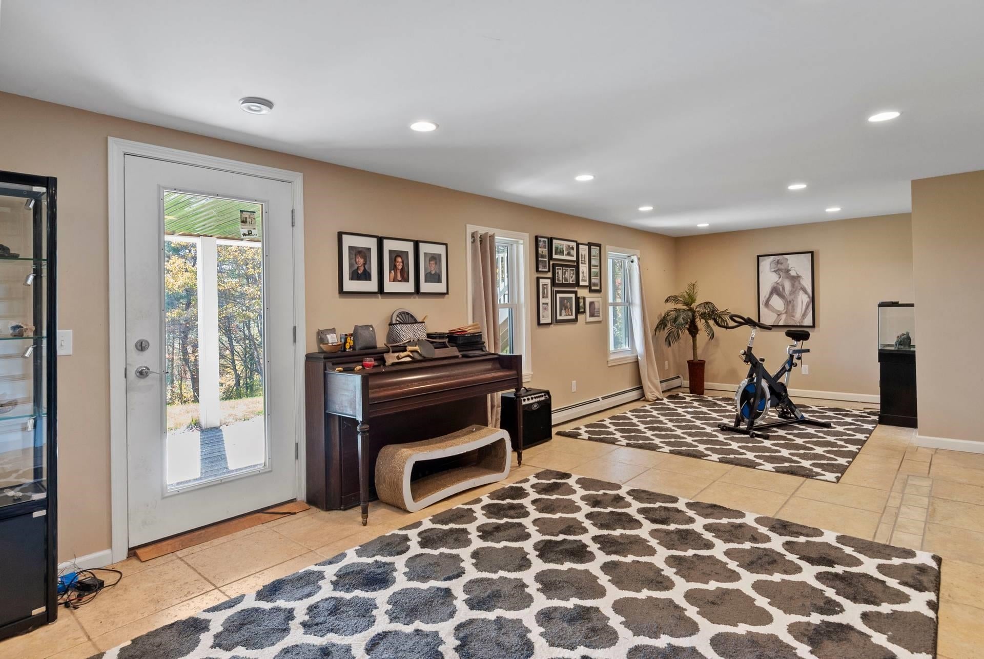 Plainfield, New Hampshire, 03781, United States, 4 Bedrooms Bedrooms, ,4 BathroomsBathrooms,Residential,Active,1966018