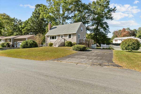 8 ROYAL CIR, SALEM, NH 03079, photo 5 of 39