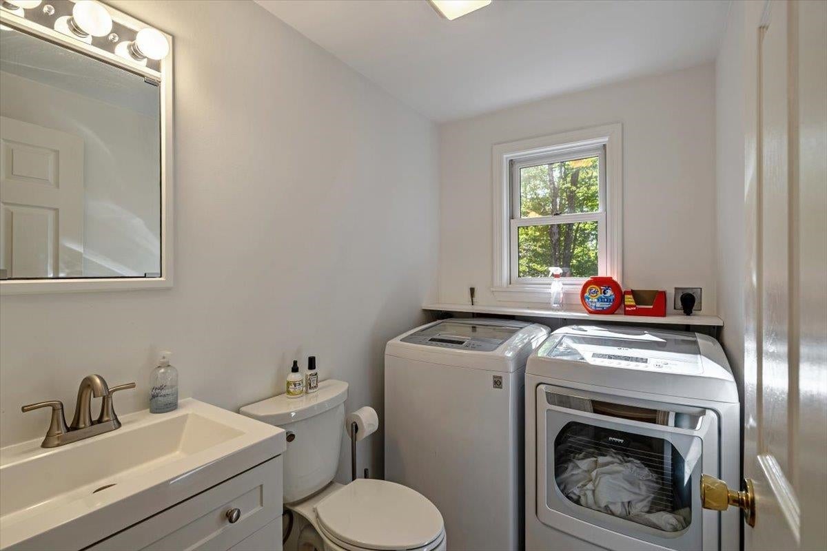 Warren, Vermont, 05674, United States, 5 Bedrooms Bedrooms, ,4 BathroomsBathrooms,Residential,Active,1843881