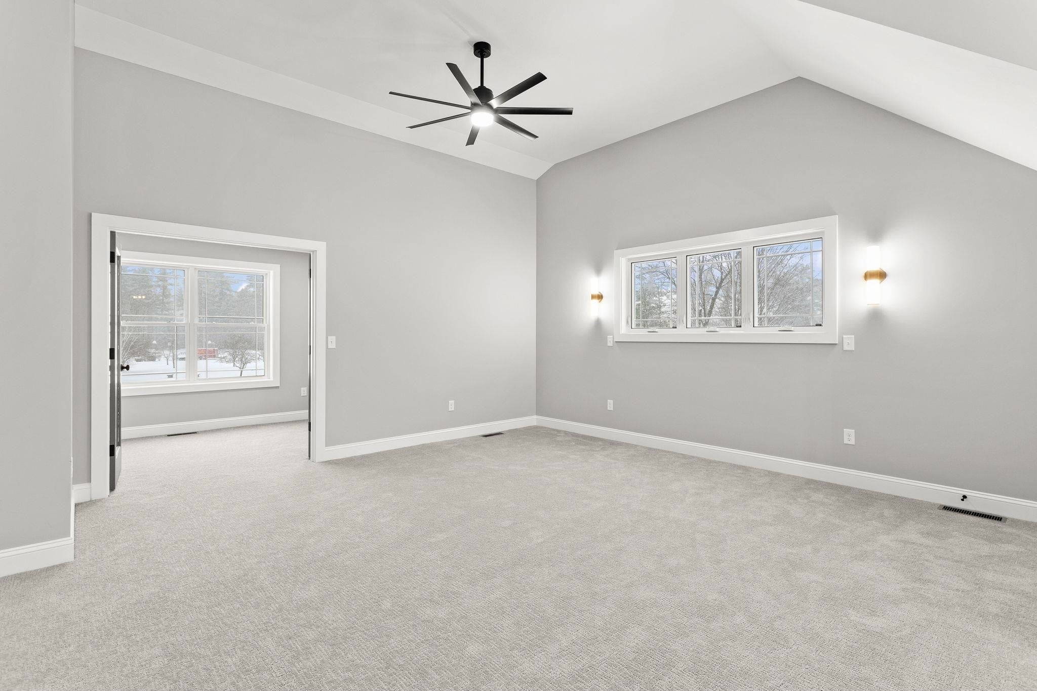 Auburn, New Hampshire, 03032, United States, 4 Bedrooms Bedrooms, ,4 BathroomsBathrooms,Residential,Active,2001063