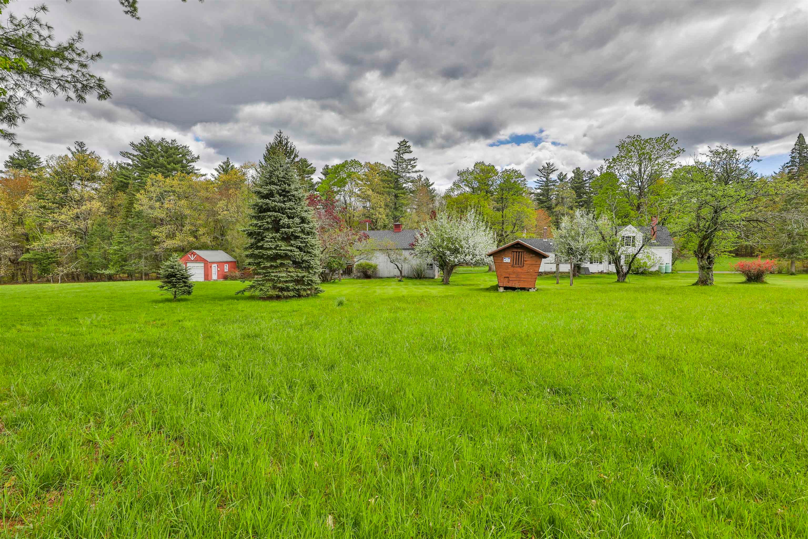 Derry, New Hampshire, 03038, United States, 3 Bedrooms Bedrooms, ,2 BathroomsBathrooms,Residential,Pending,2045748
