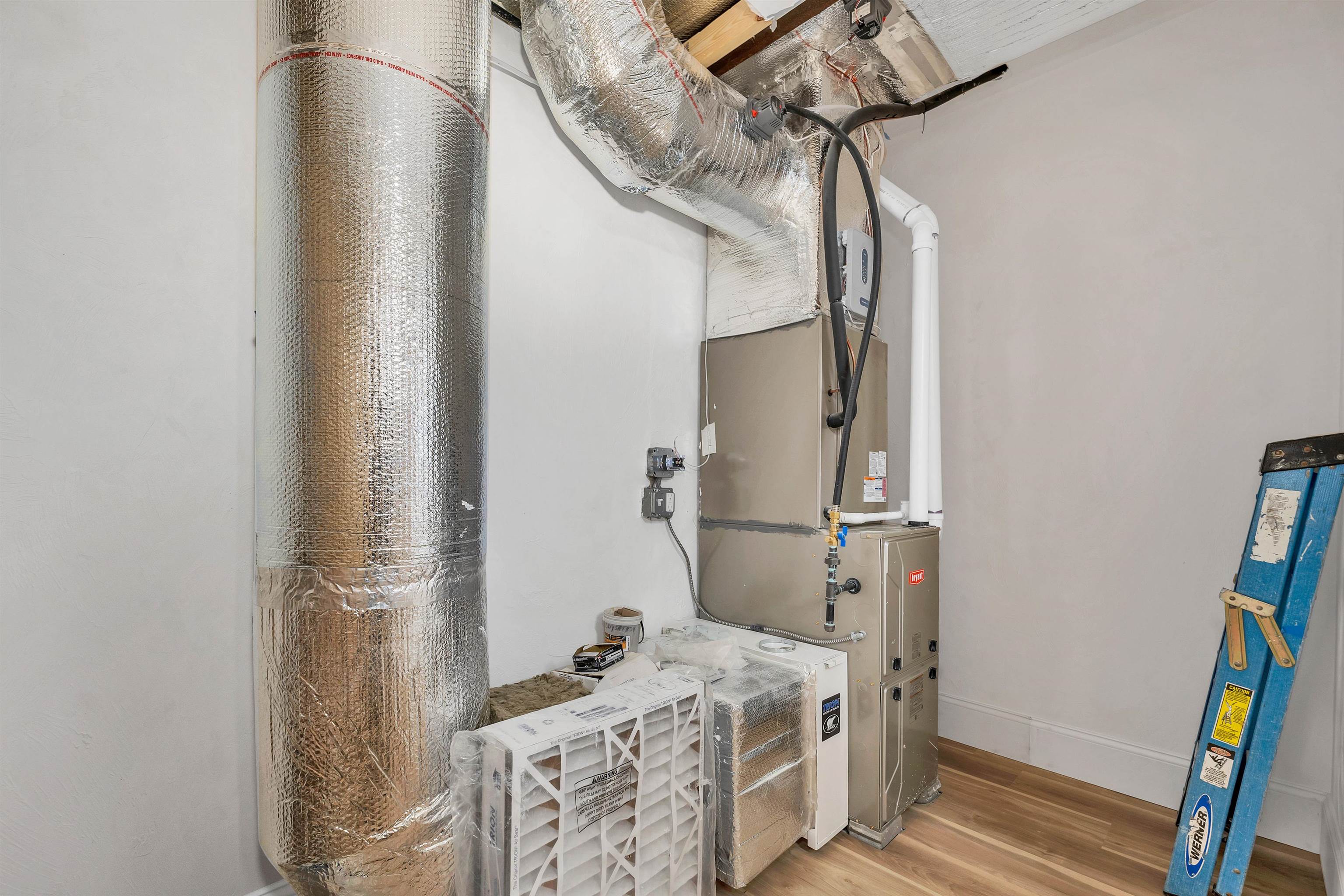 Meredith, New Hampshire, 03253, United States, 4 Bedrooms Bedrooms, ,5 BathroomsBathrooms,Residential,Active,1970998