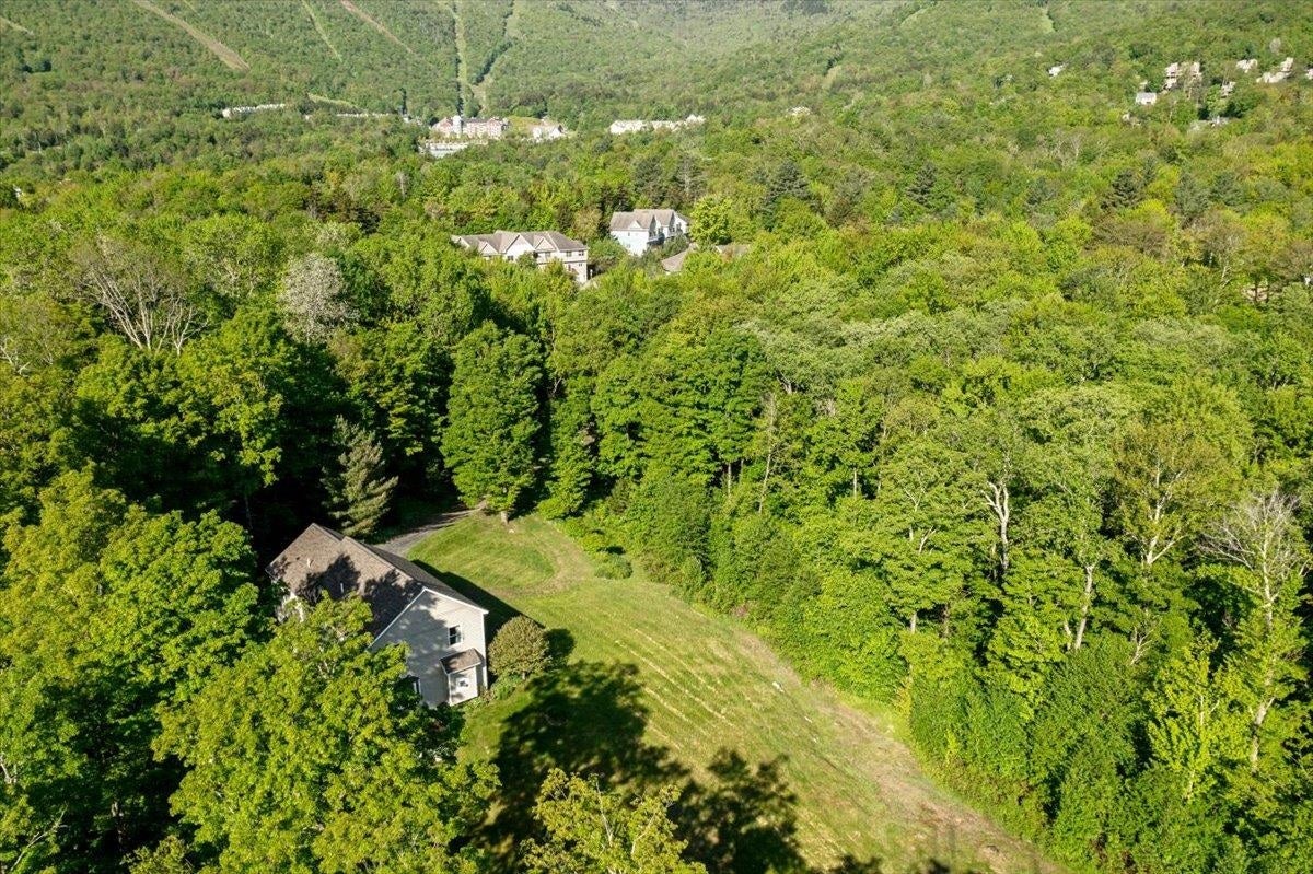 Warren, Vermont, 05674, United States, 5 Bedrooms Bedrooms, ,4 BathroomsBathrooms,Residential,Active,1843881