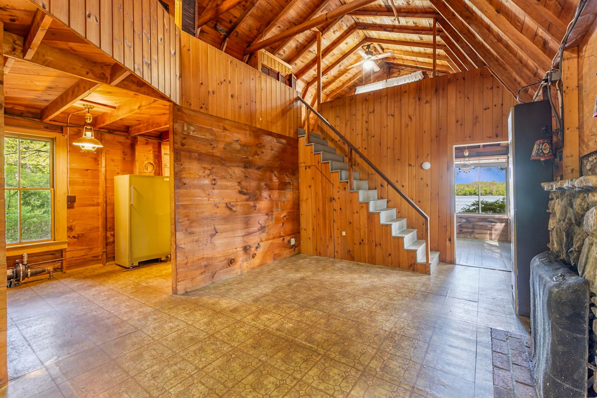 Meredith, New Hampshire, 03253, United States, 3 Bedrooms Bedrooms, ,2 BathroomsBathrooms,Residential,Active,1849489