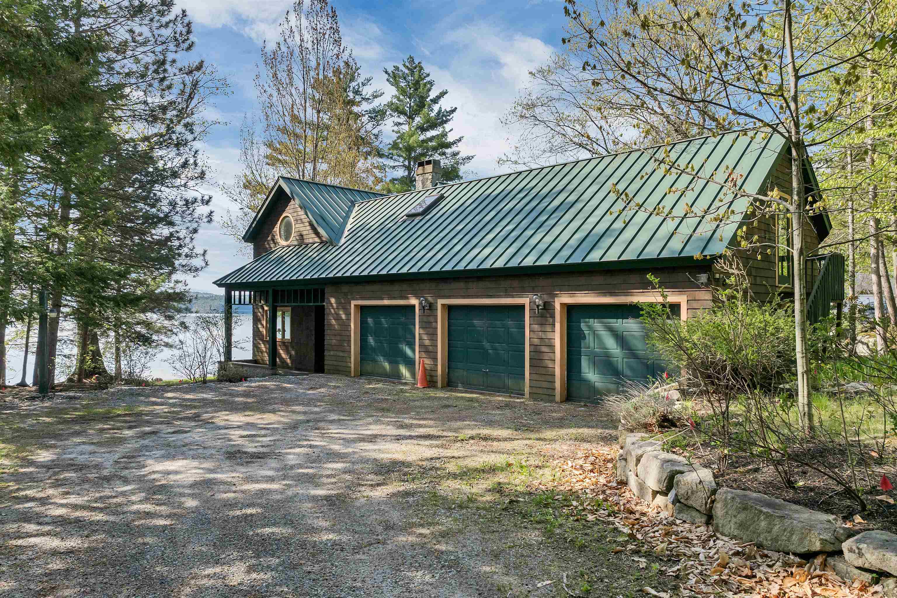 Hebron, New Hampshire, 03241, United States, 4 Bedrooms Bedrooms, ,4 BathroomsBathrooms,Residential,Pending,2009160