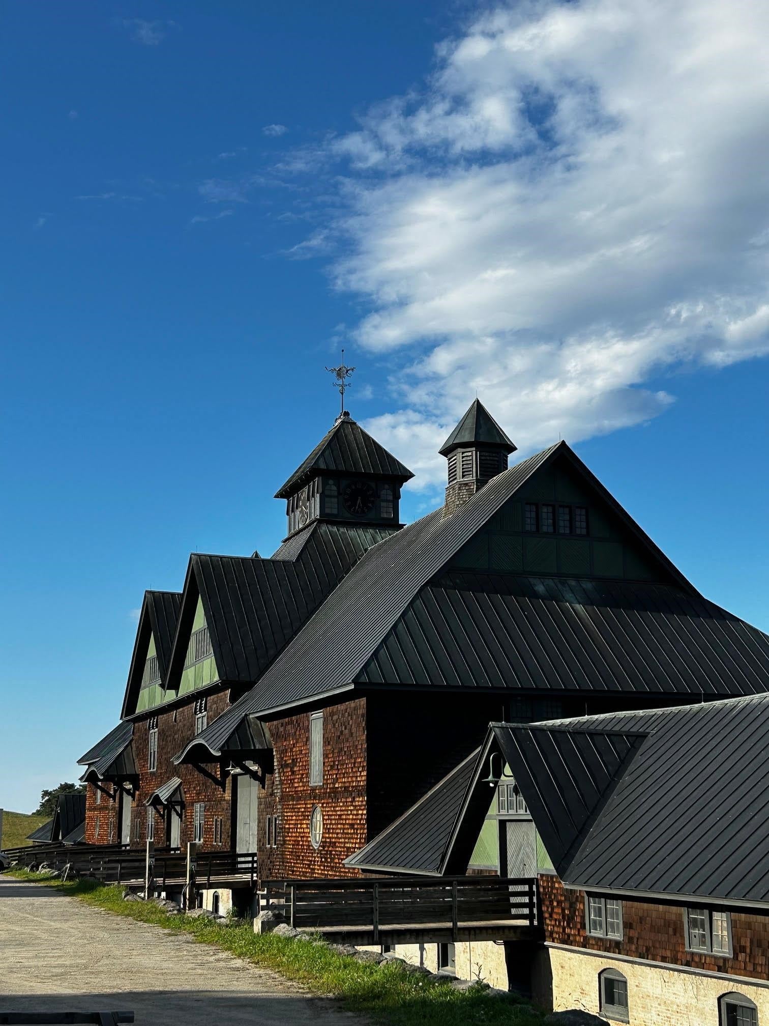 Shelburne, Vermont, 05482, United States, 3 Bedrooms Bedrooms, ,4 BathroomsBathrooms,Residential,Active,1962170
