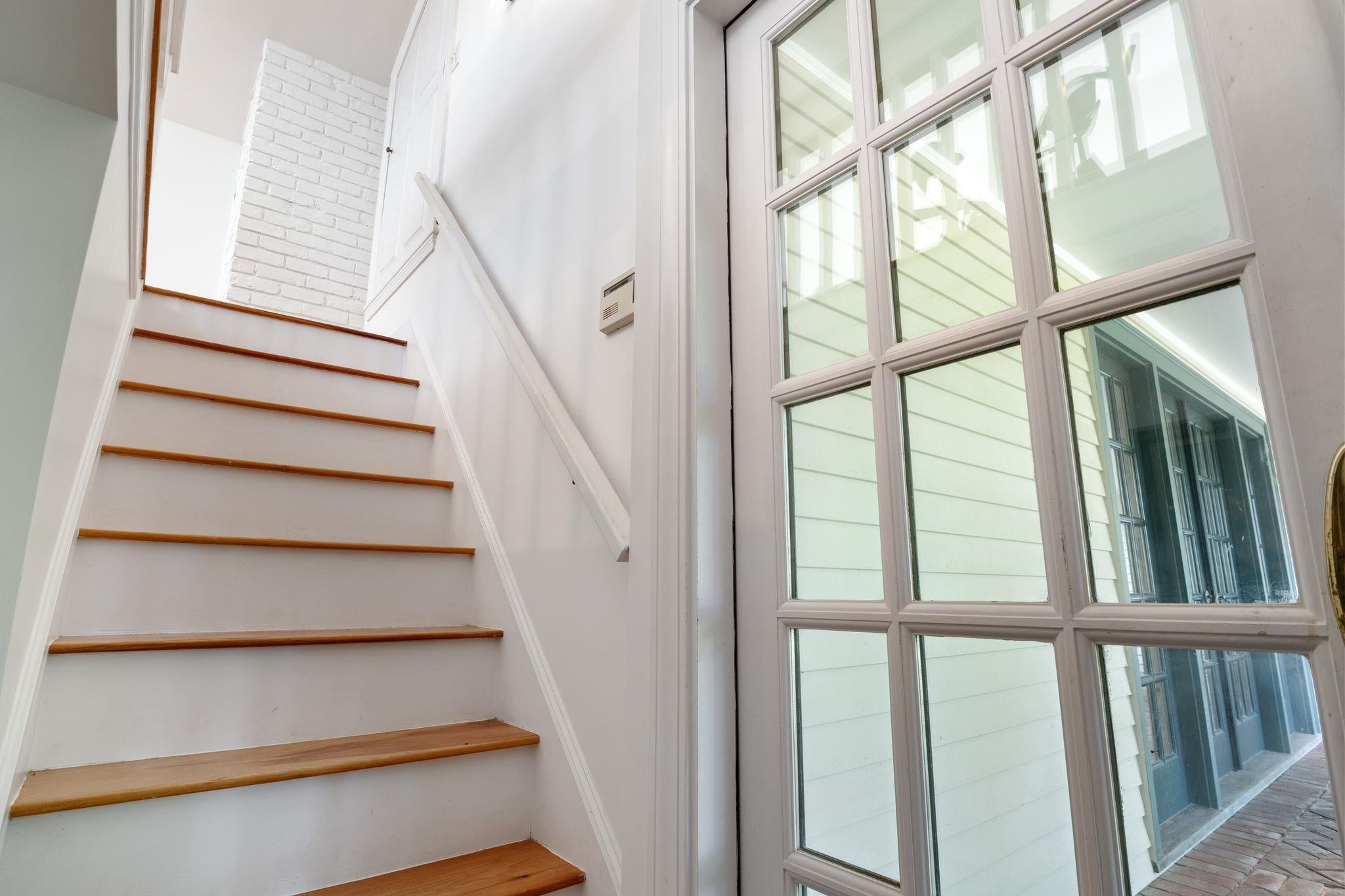 Hampton Falls, New Hampshire, 03844, United States, 4 Bedrooms Bedrooms, ,4 BathroomsBathrooms,Residential,Pending,2006809