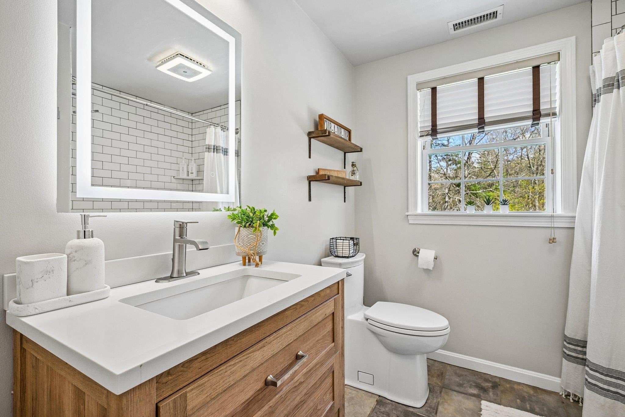 Windham, New Hampshire, 03087, United States, 4 Bedrooms Bedrooms, ,3 BathroomsBathrooms,Residential,Active,2044185