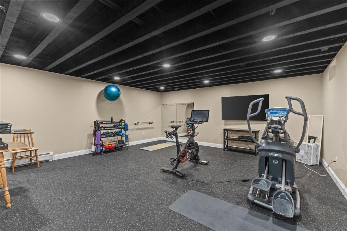 Essex, Vermont, 05452, United States, 4 Bedrooms Bedrooms, ,3 BathroomsBathrooms,Residential,Active,1973542