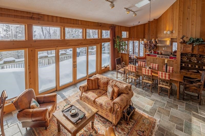 Peru, Vermont, 05152, United States, 5 Bedrooms Bedrooms, ,5 BathroomsBathrooms,Residential,Active,2014570