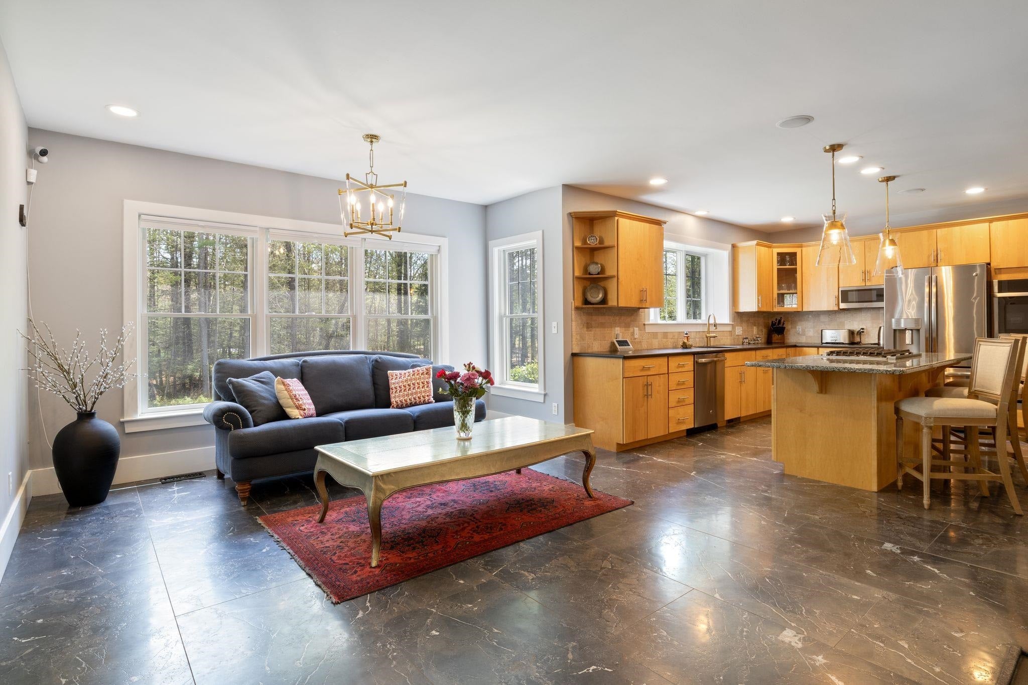 Stratham, New Hampshire, 03885, United States, 4 Bedrooms Bedrooms, ,4 BathroomsBathrooms,Residential,Active,2045550