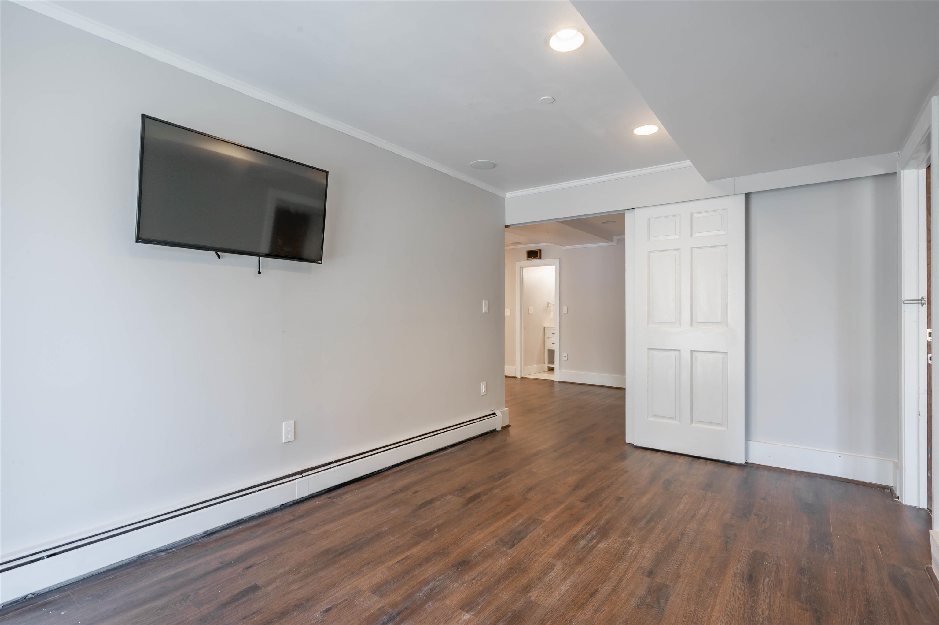 Hampton Falls, New Hampshire, 03844, United States, 7 Bedrooms Bedrooms, ,7 BathroomsBathrooms,Residential,Active,1820328