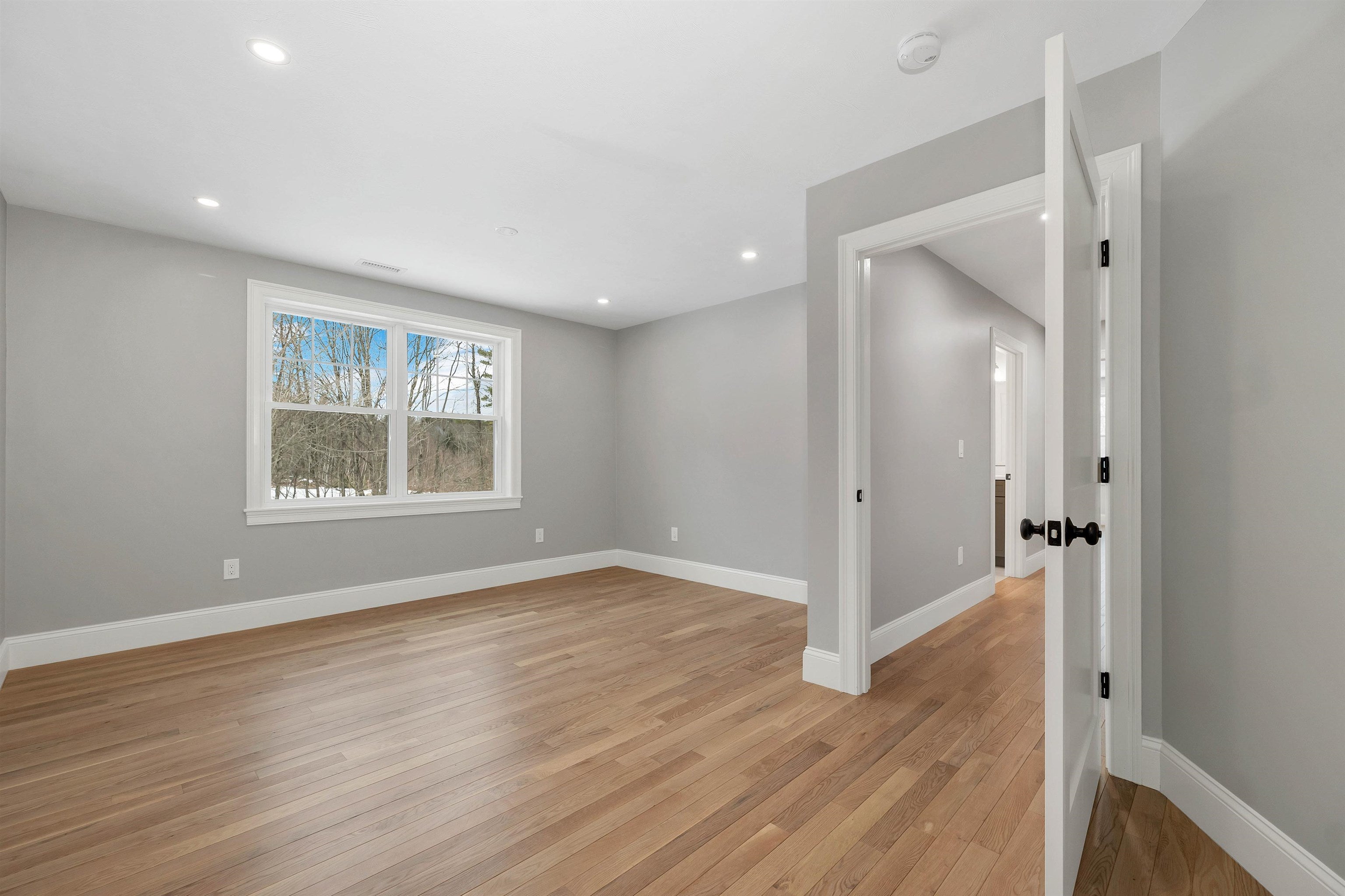 Meredith, New Hampshire, 03253, United States, 4 Bedrooms Bedrooms, ,5 BathroomsBathrooms,Residential,Active,1970998