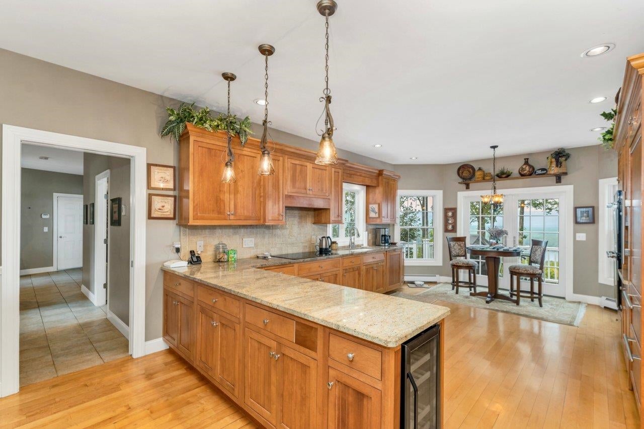Center Harbor, New Hampshire, 03226, United States, 4 Bedrooms Bedrooms, ,5 BathroomsBathrooms,Residential,Active,1904713