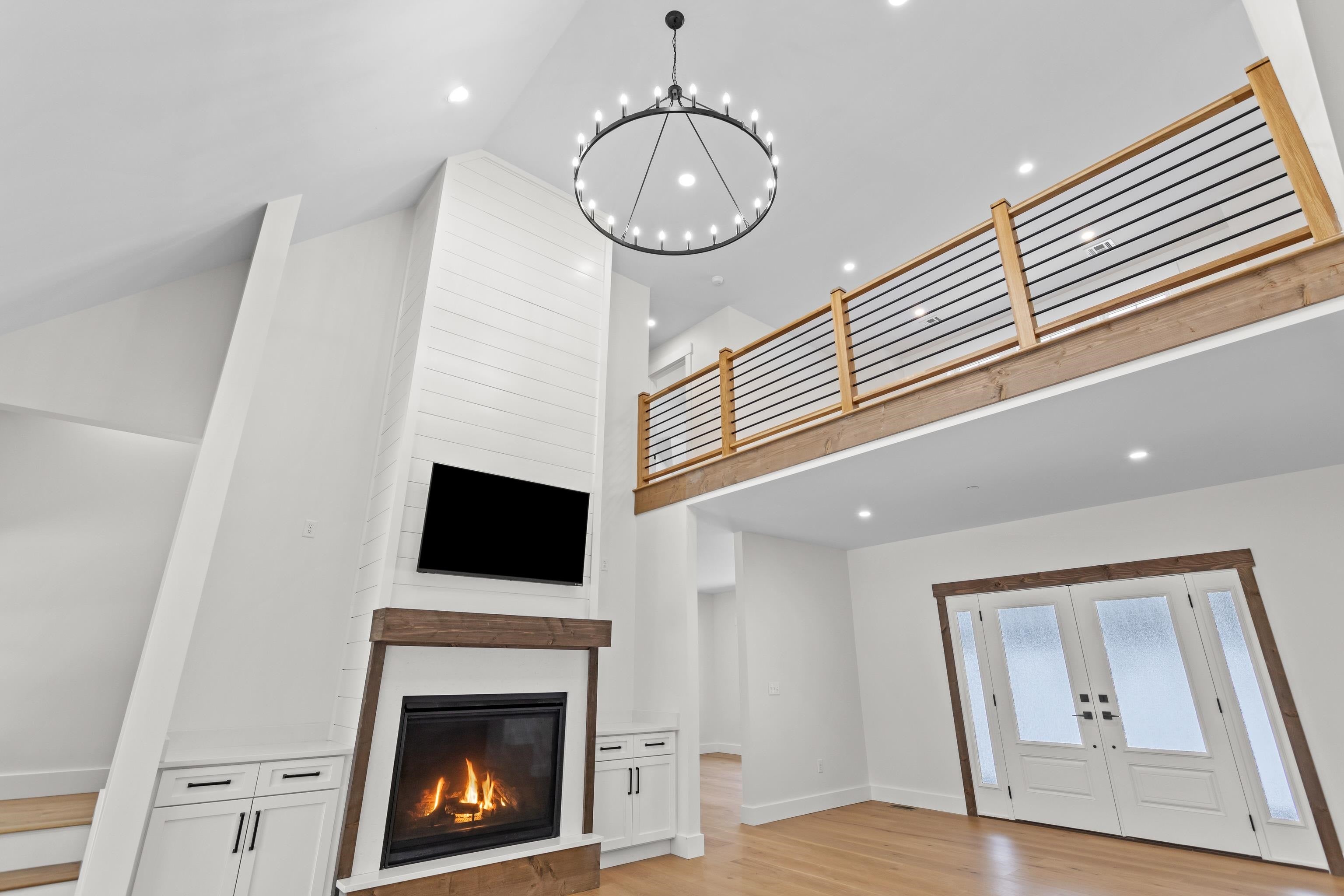 New Boston, New Hampshire, 03070, United States, 5 Bedrooms Bedrooms, ,3 BathroomsBathrooms,Residential,Active,2008344