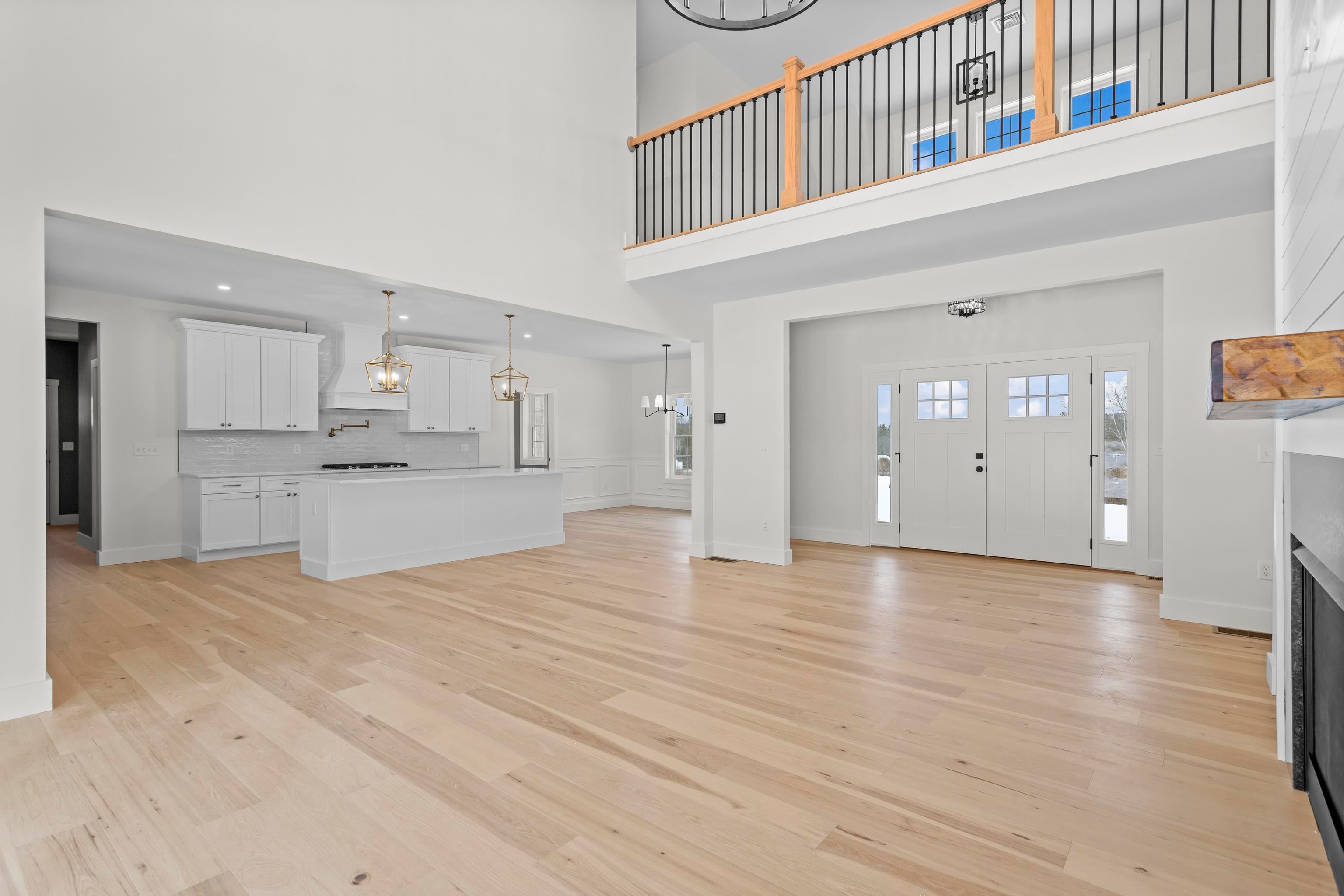 New Boston, New Hampshire, 03070, United States, ,4 BathroomsBathrooms,Residential,Pending,1786809