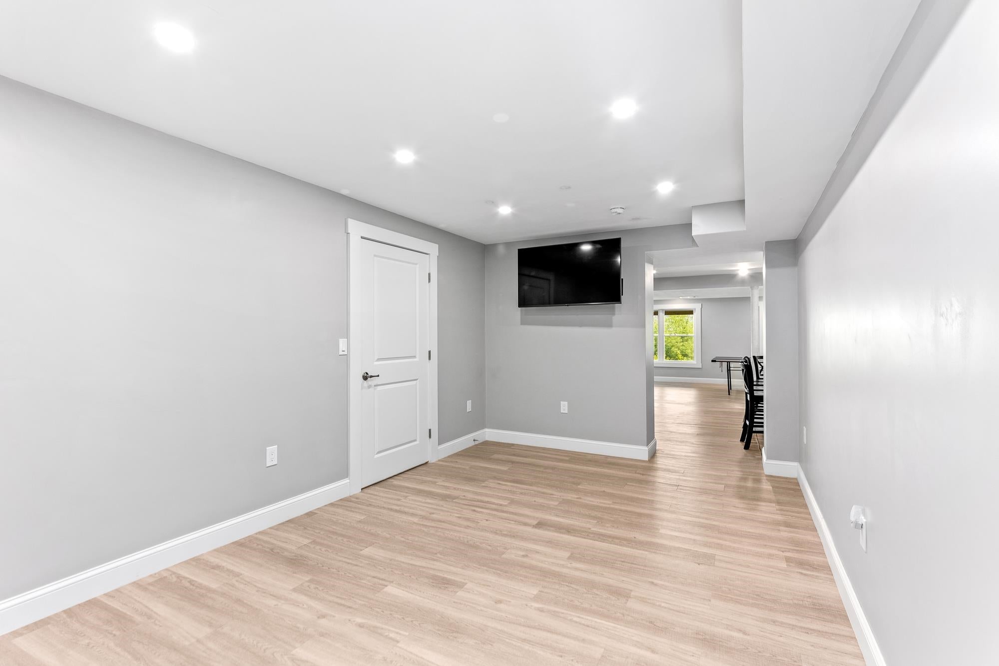 Thornton, New Hampshire, 03285, United States, 5 Bedrooms Bedrooms, ,6 BathroomsBathrooms,Residential,Active,1797970