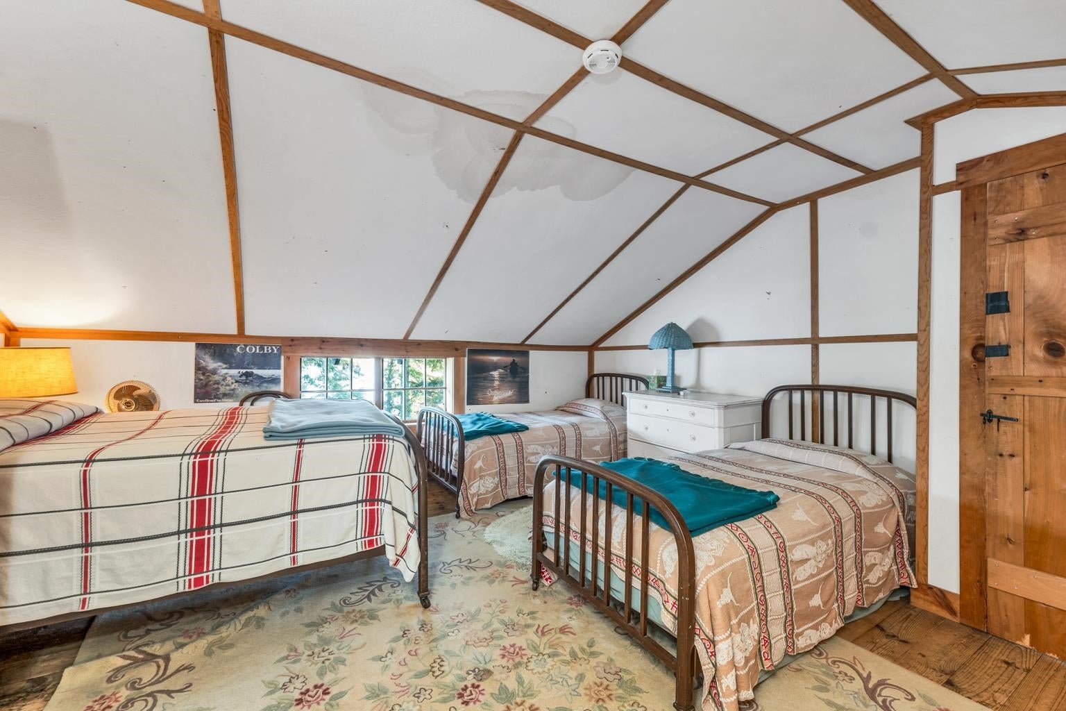 Holderness, New Hampshire, 03245, United States, 4 Bedrooms Bedrooms, ,4 BathroomsBathrooms,Residential,Active,1945064