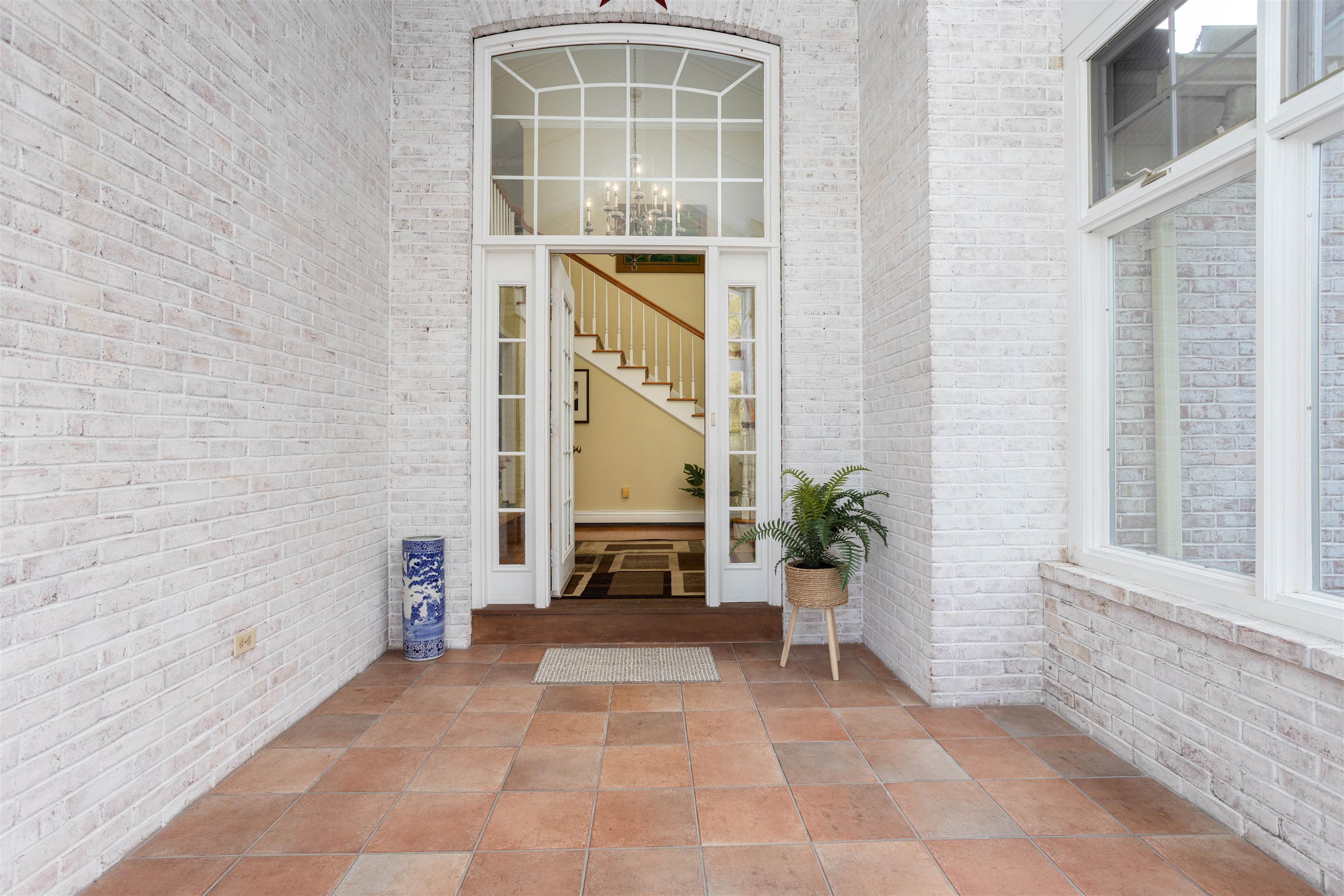 Shelburne, Vermont, 05482, United States, 3 Bedrooms Bedrooms, ,4 BathroomsBathrooms,Residential,Active,1962170