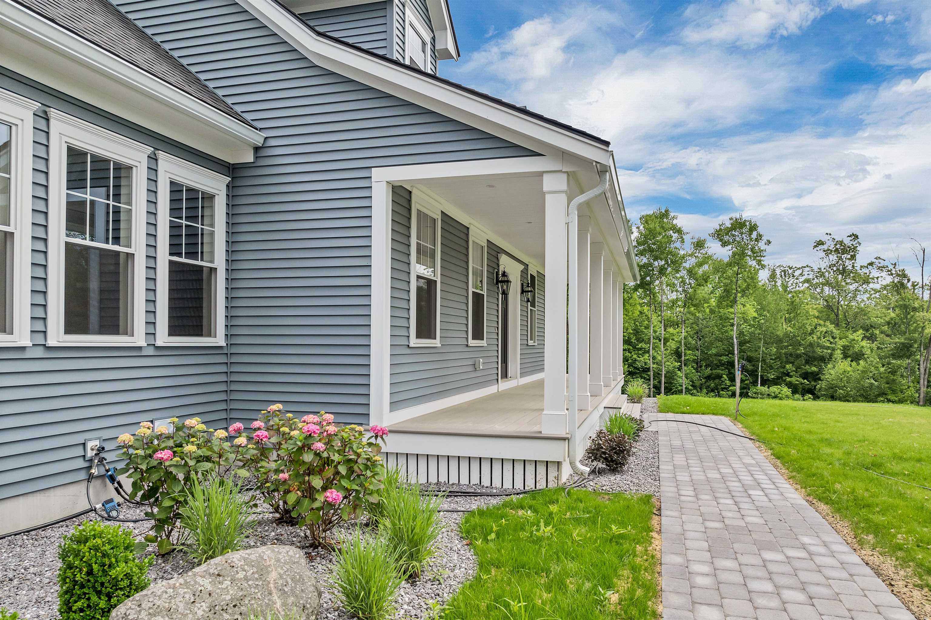 Meredith, New Hampshire, 03253, United States, 4 Bedrooms Bedrooms, ,5 BathroomsBathrooms,Residential,Active,1970998