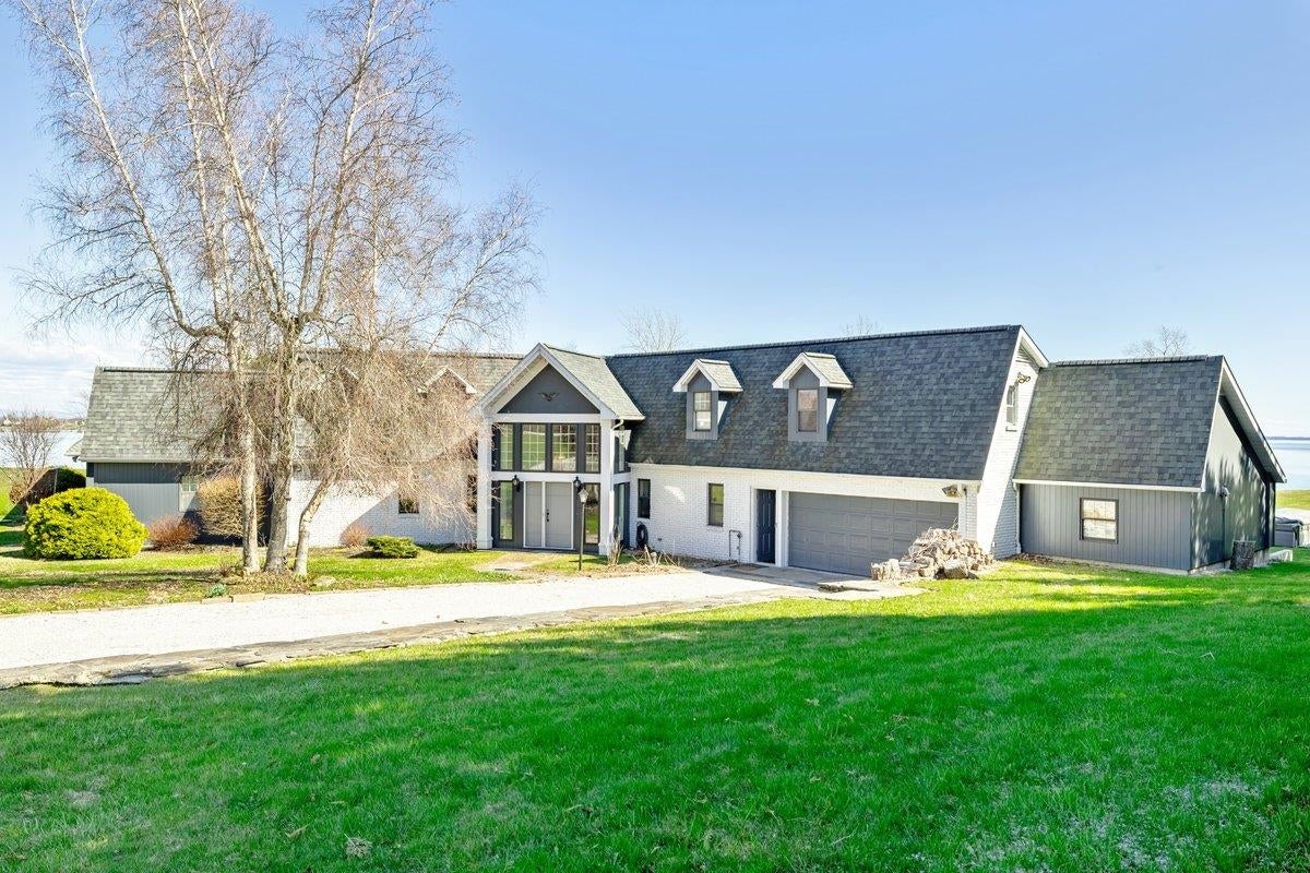 Alburgh, Vermont, 05440, United States, 3 Bedrooms Bedrooms, ,5 BathroomsBathrooms,Residential,Active,2043833