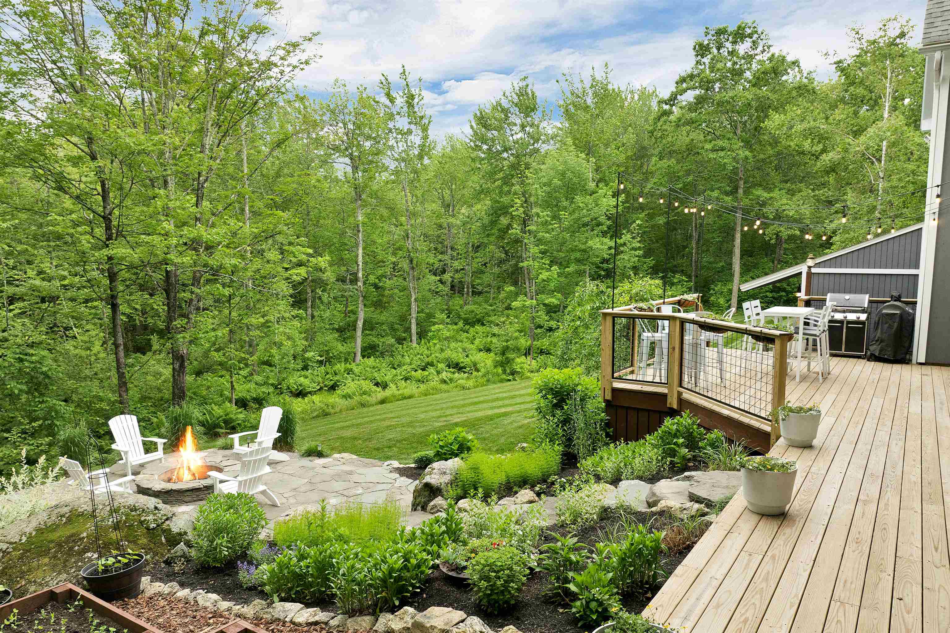 Meredith, New Hampshire, 03253, United States, 4 Bedrooms Bedrooms, ,5 BathroomsBathrooms,Residential,Pending,2045598